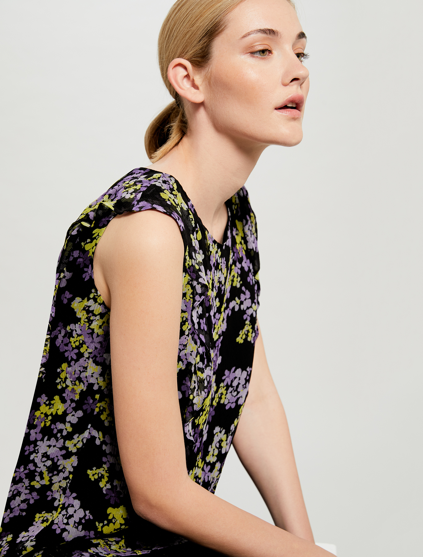 Floral-print flounce top, black pattern - Pennyblack Floral-print flounce top - black pattern - pennyblack
