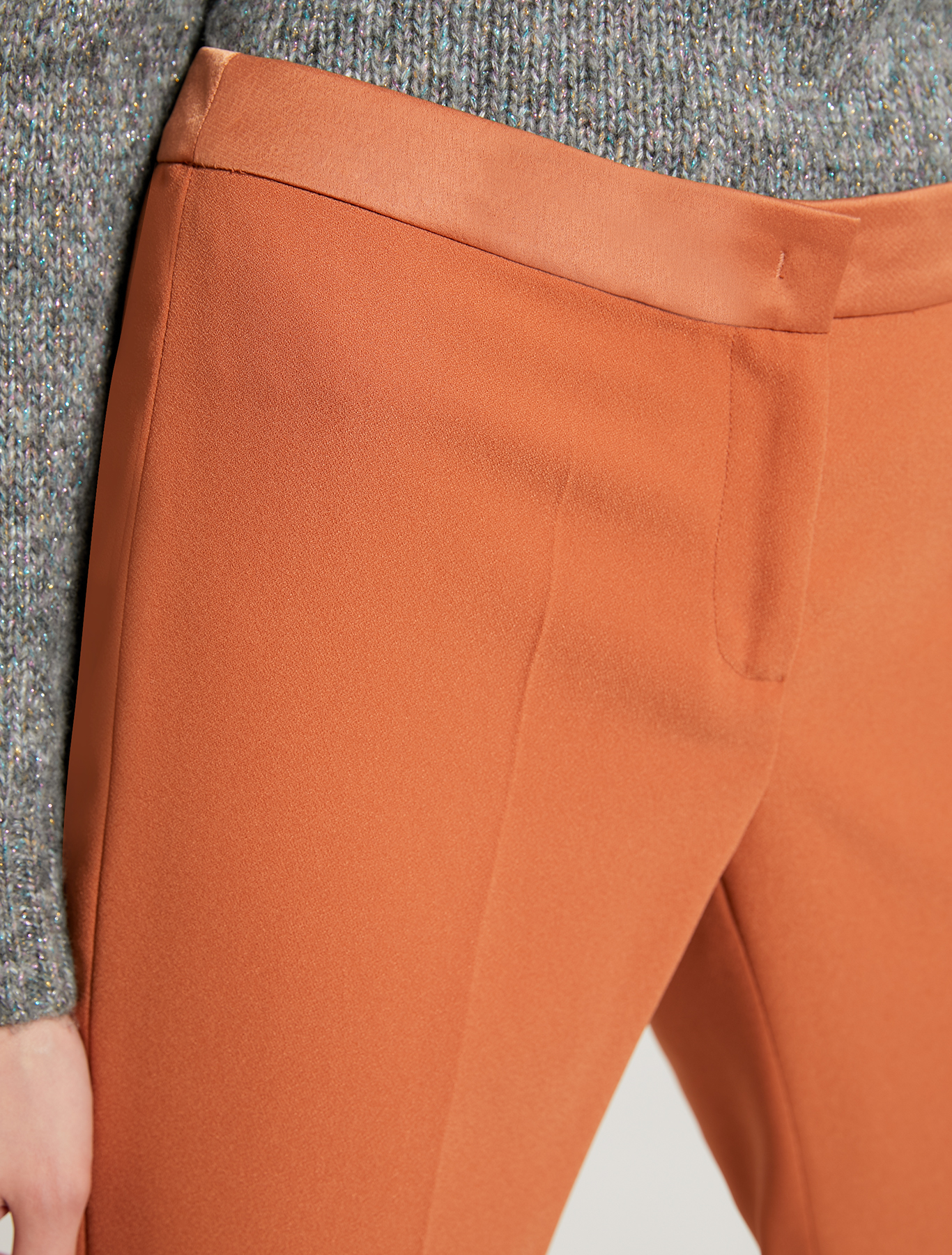 Pantaloni slim in envers satin, nocciola - Pennyblack Pantaloni slim in envers satin - nocciola - pennyblack