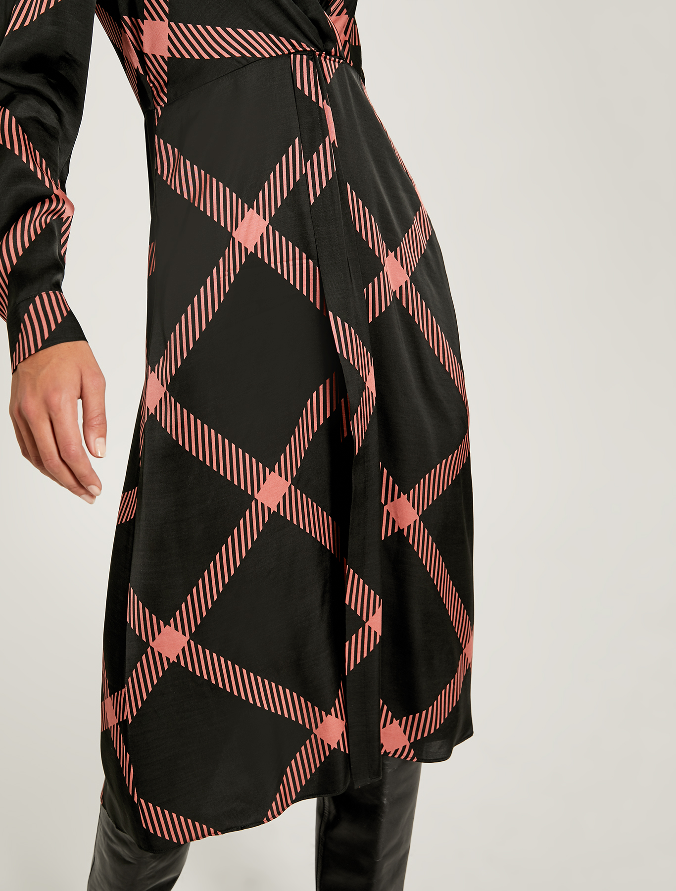 Maxi check dress, black pattern - Pennyblack Maxi check dress - black pattern - pennyblack