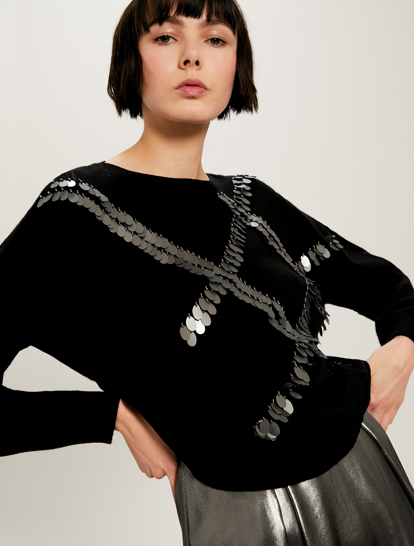 Maglia con ricami di paillettes, fantasia nero - Pennyblack Maglia con ricami di paillettes - fantasia nero - pennyblack