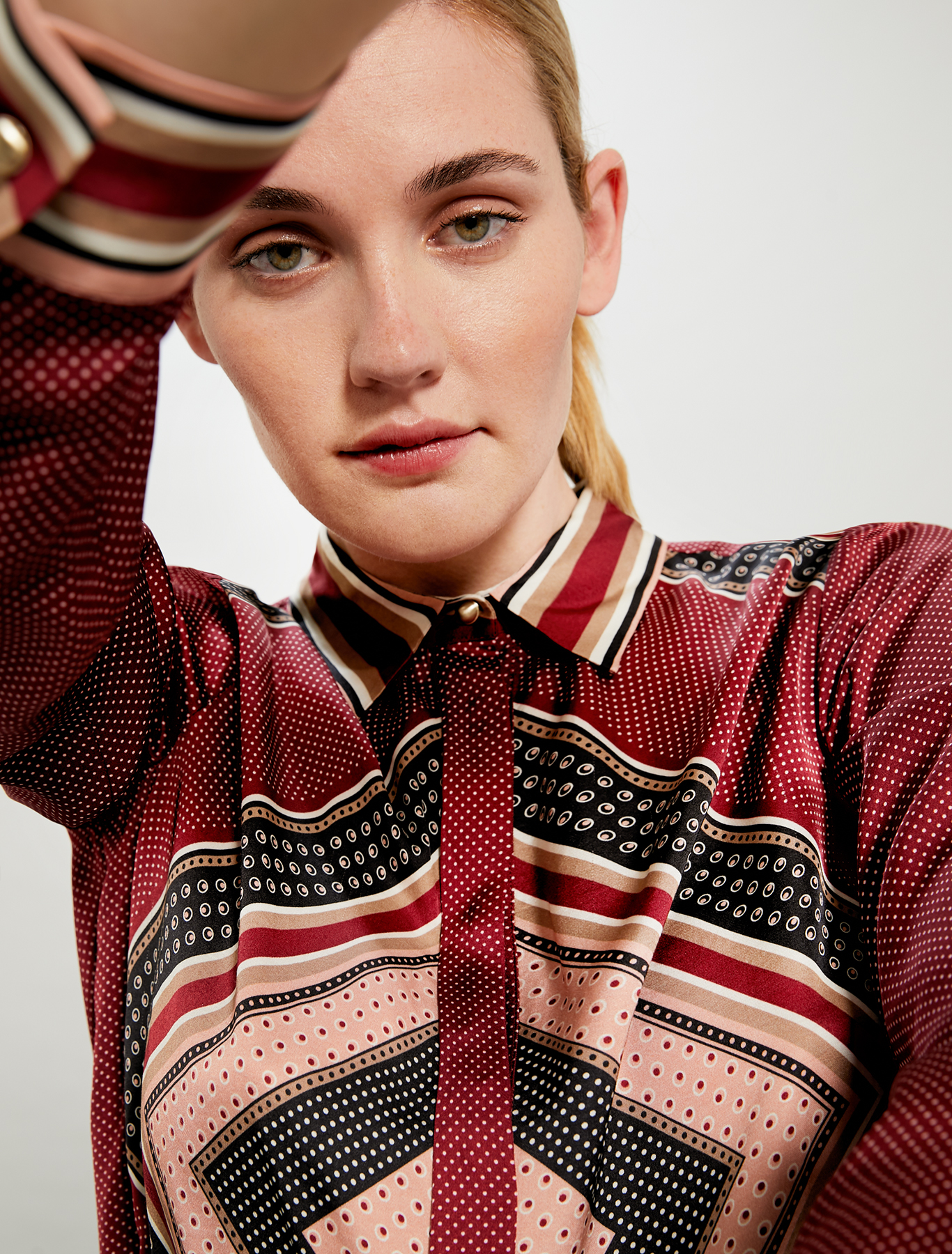 Camicia in raso stampa foulard, fantasia rosso - Pennyblack Camicia in raso stampa foulard - fantasia rosso - pennyblack