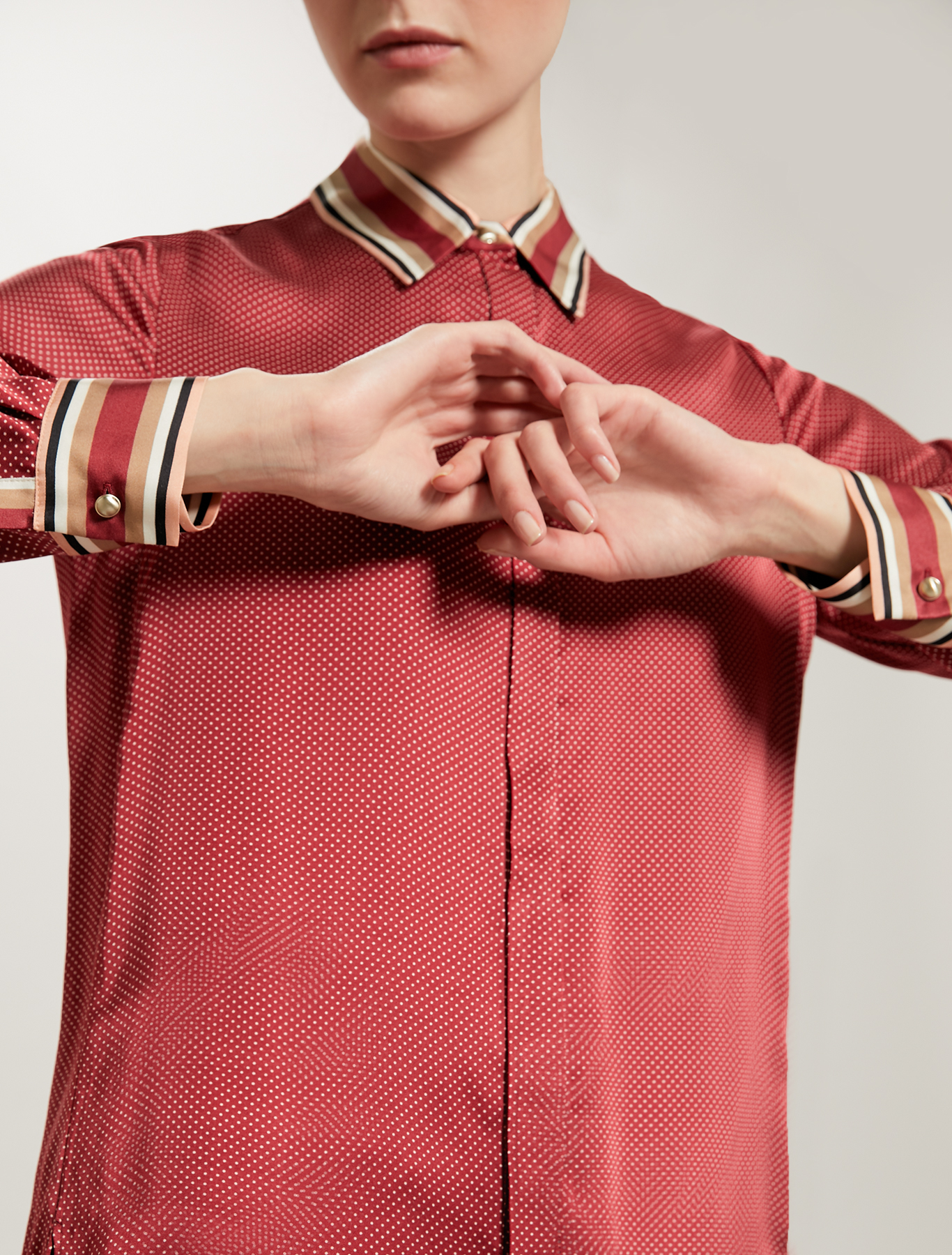 Camicia in raso stampa foulard, fantasia rosso - Pennyblack Camicia in raso stampa foulard - fantasia rosso - pennyblack