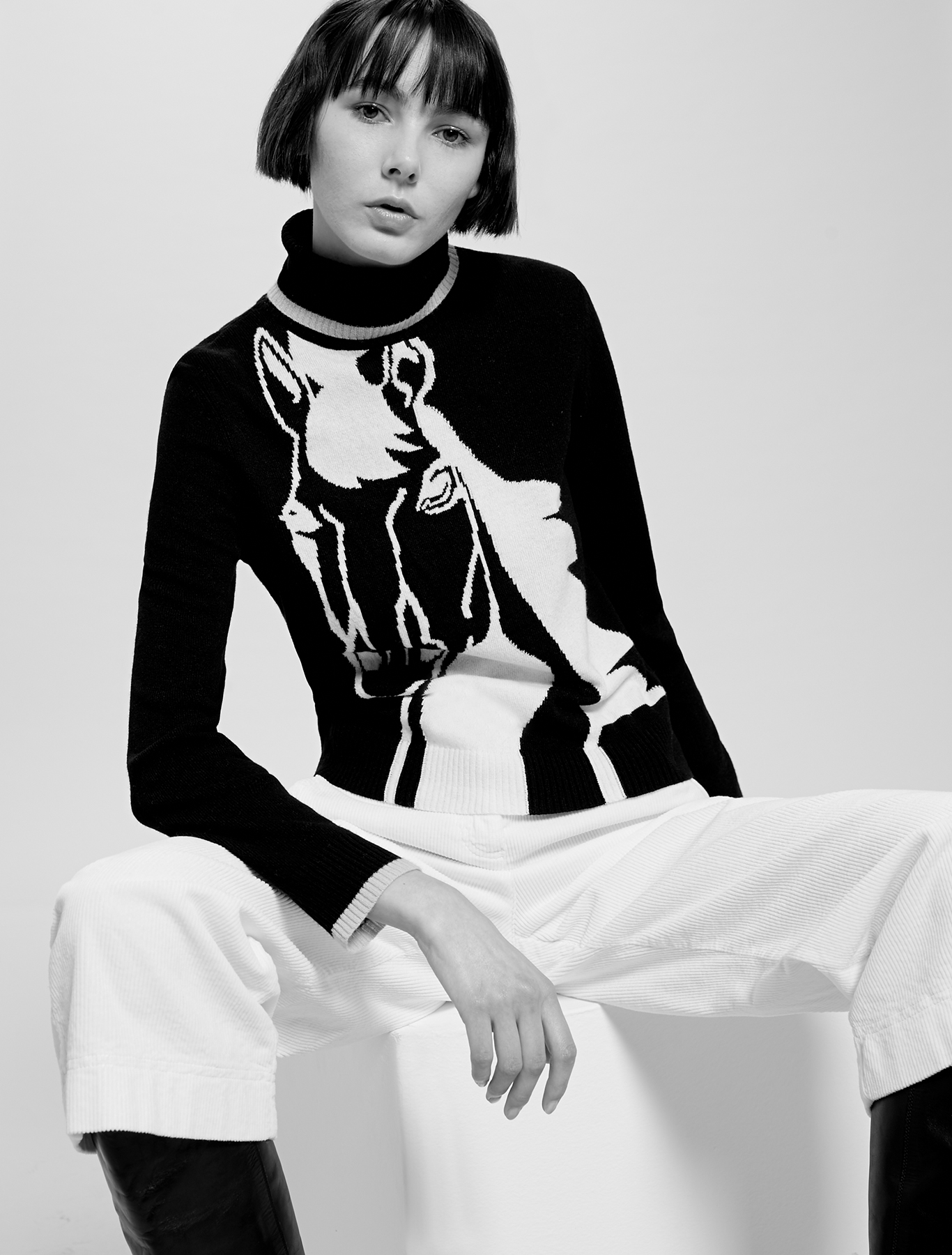 Jumper with horse inlay, black - Pennyblack