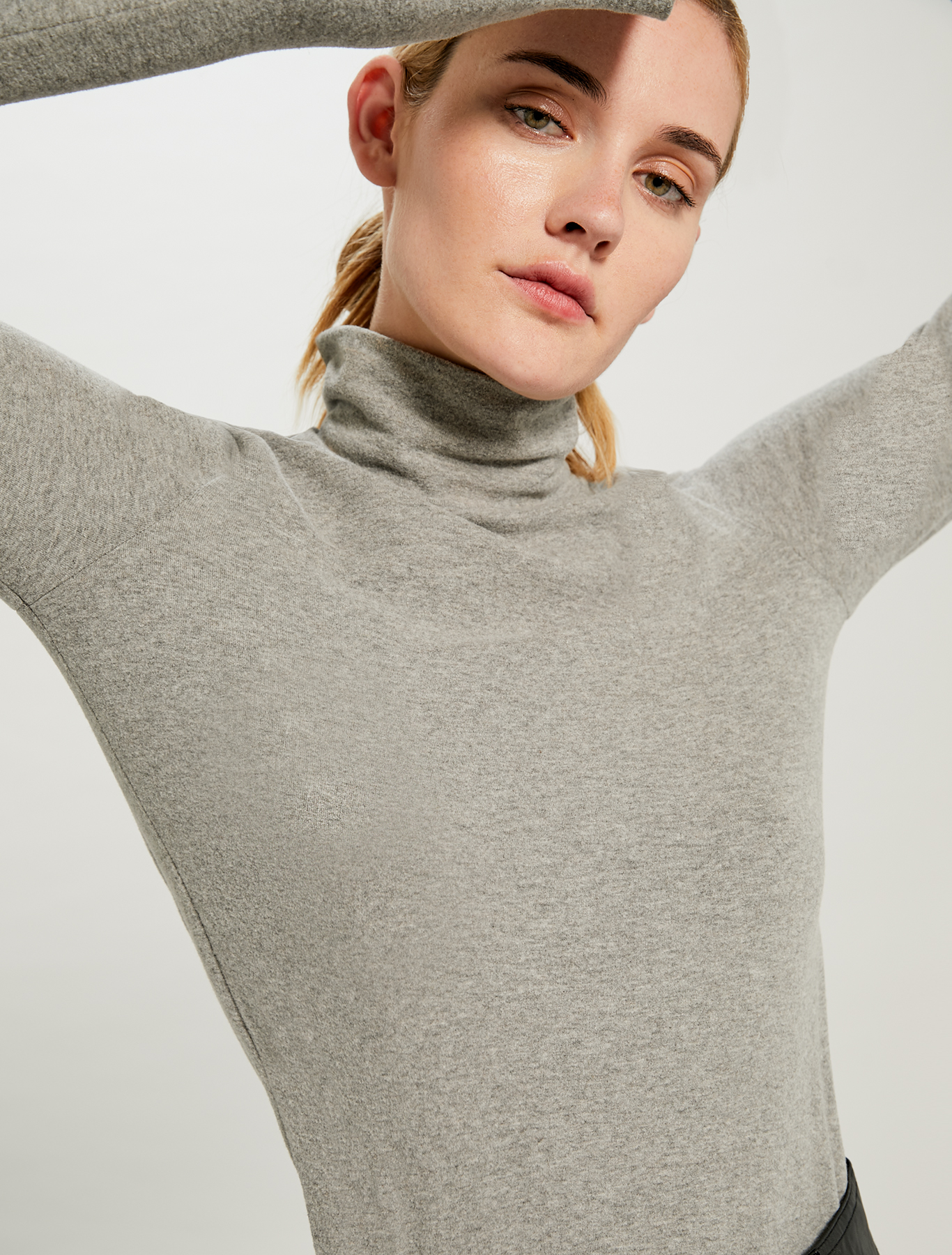 Turtleneck cotton T-shirt, light grey - Pennyblack Turtleneck cotton T-shirt - light grey - pennyblack