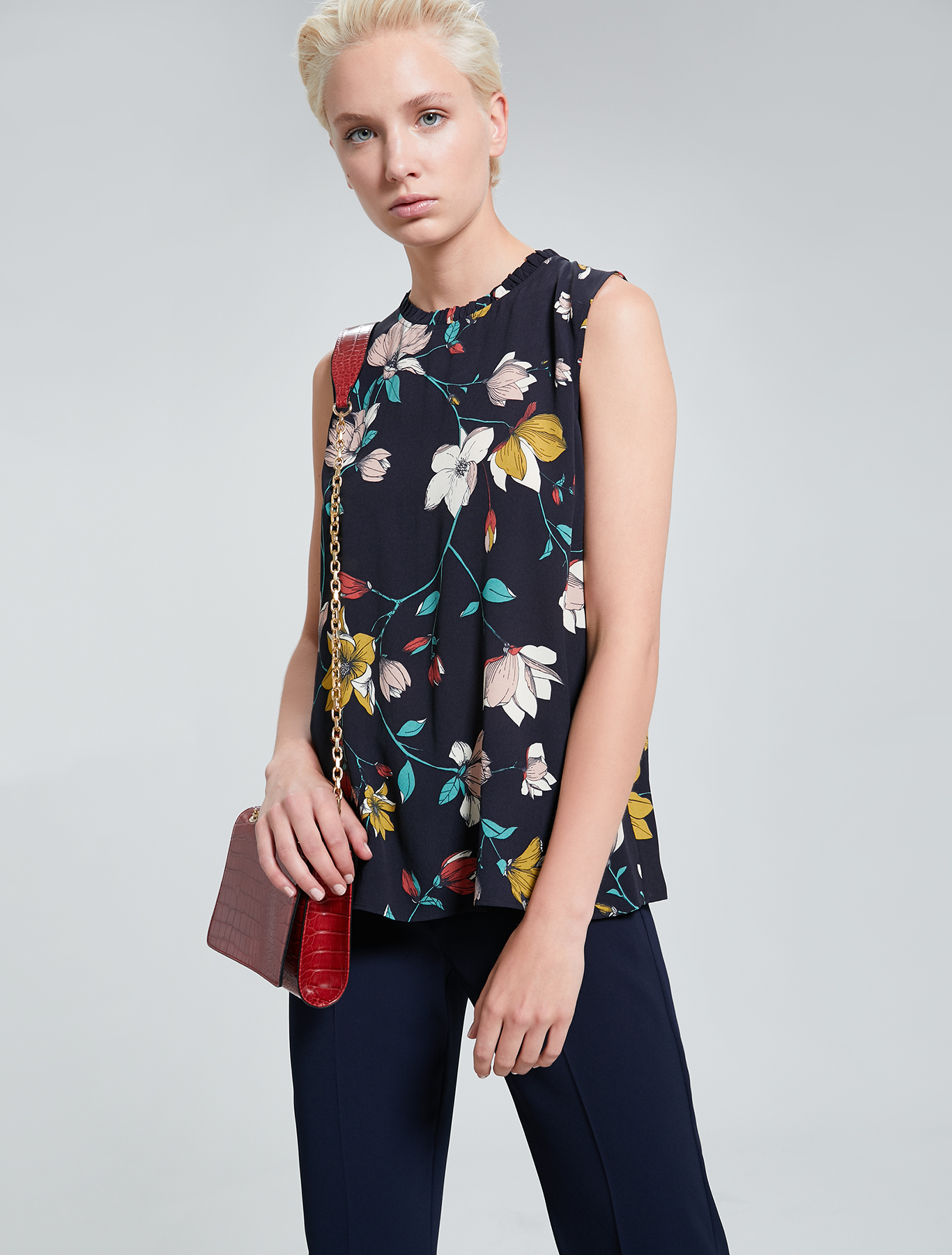 Floral crêpe de Chine top, navy blue pattern - Pennyblack Floral crêpe de Chine top - navy blue pattern - pennyblack