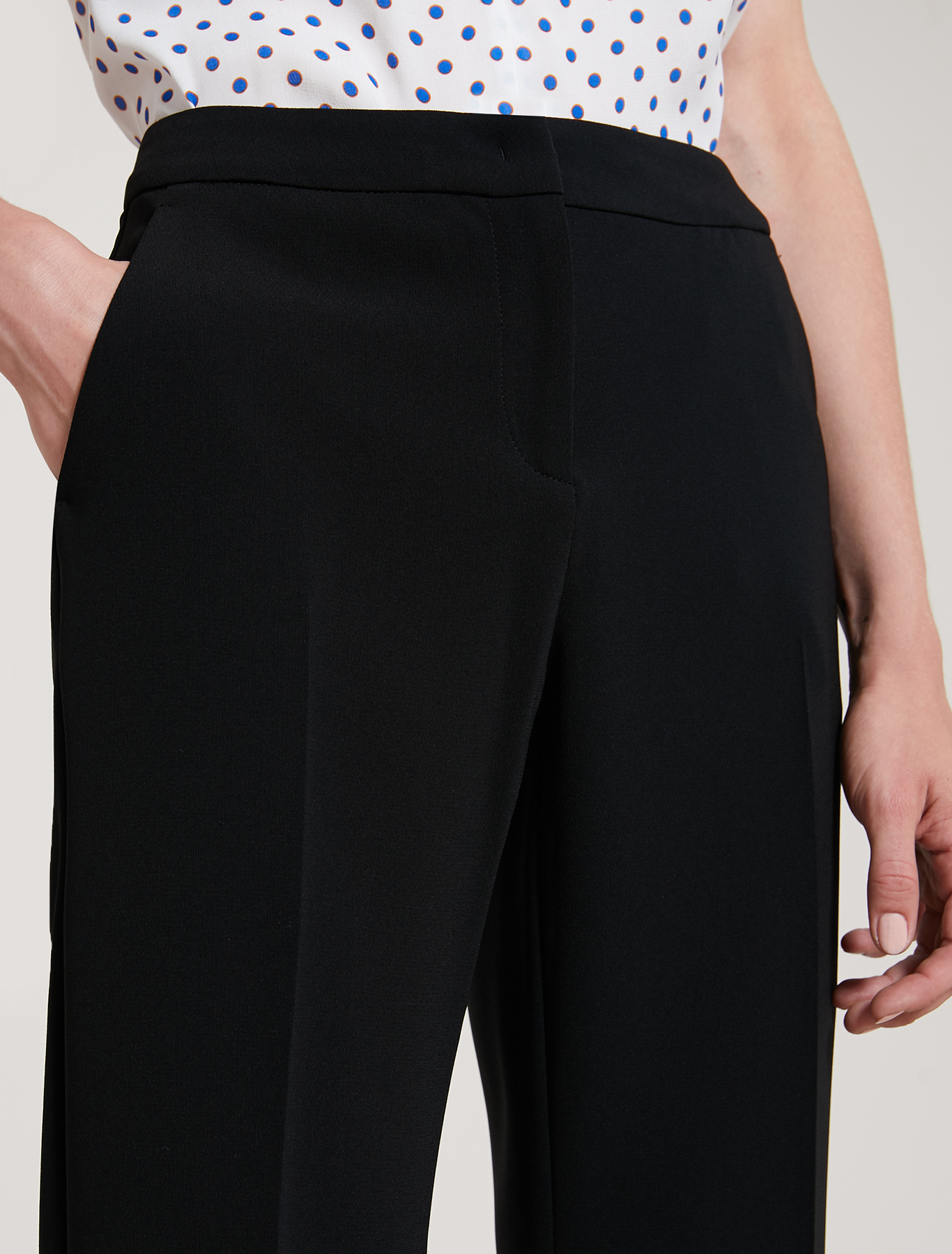 Flowing fabric trousers, black - Pennyblack Flowing fabric trousers - black - pennyblack