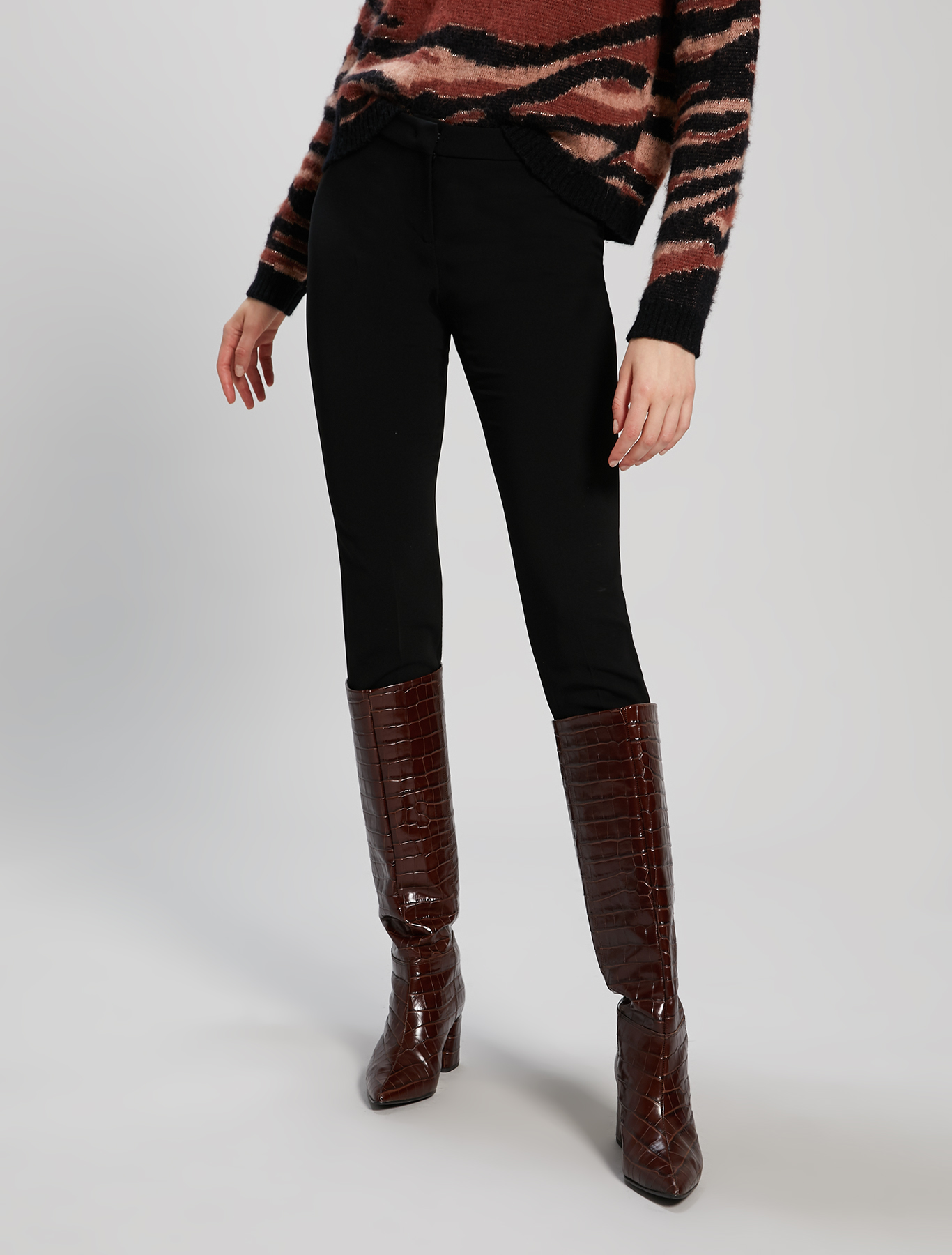 Slim-fit trousers in flowing fabric, black - Pennyblack Slim-fit trousers in flowing fabric - black - pennyblack