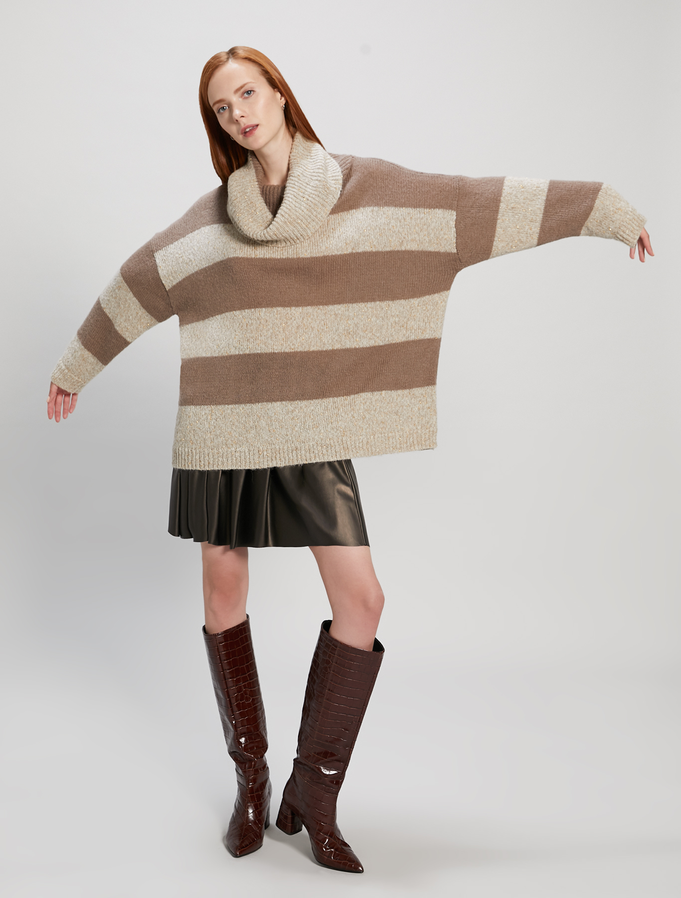Oversized lamé jumper, beige - Pennyblack Oversized lamé jumper - beige - pennyblack