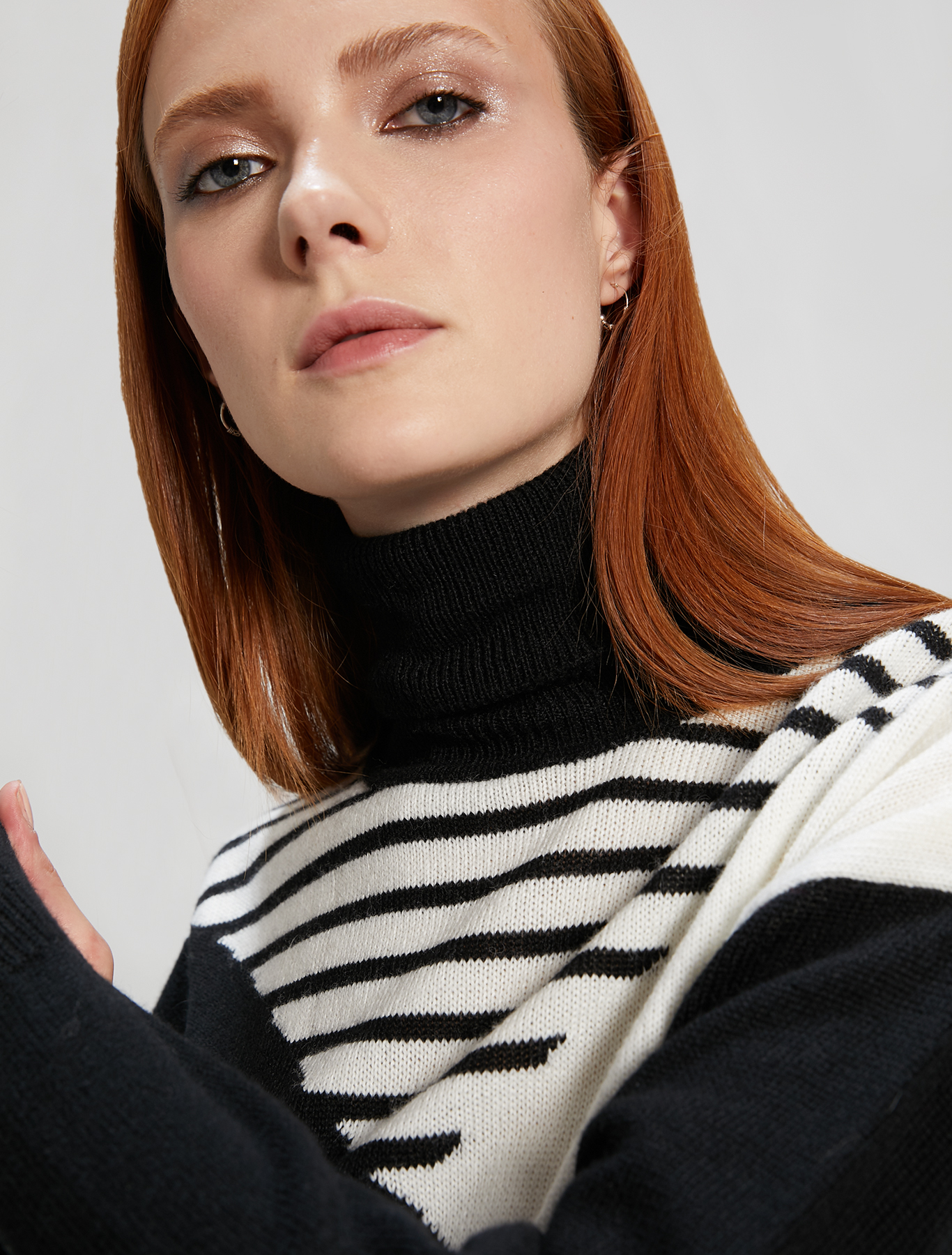 Jumper with geometric inlay, black - Pennyblack Jumper with geometric inlay - black - pennyblack