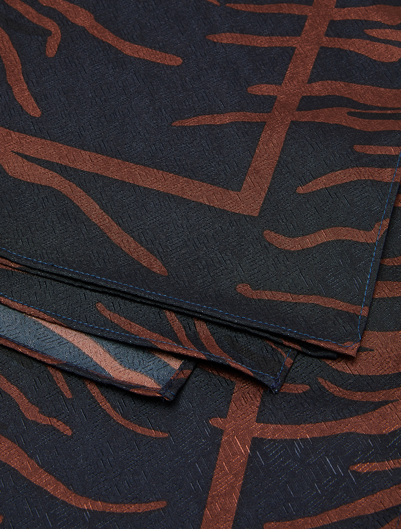 Printed jacquard stole, brown - Pennyblack Printed jacquard stole - brown - pennyblack