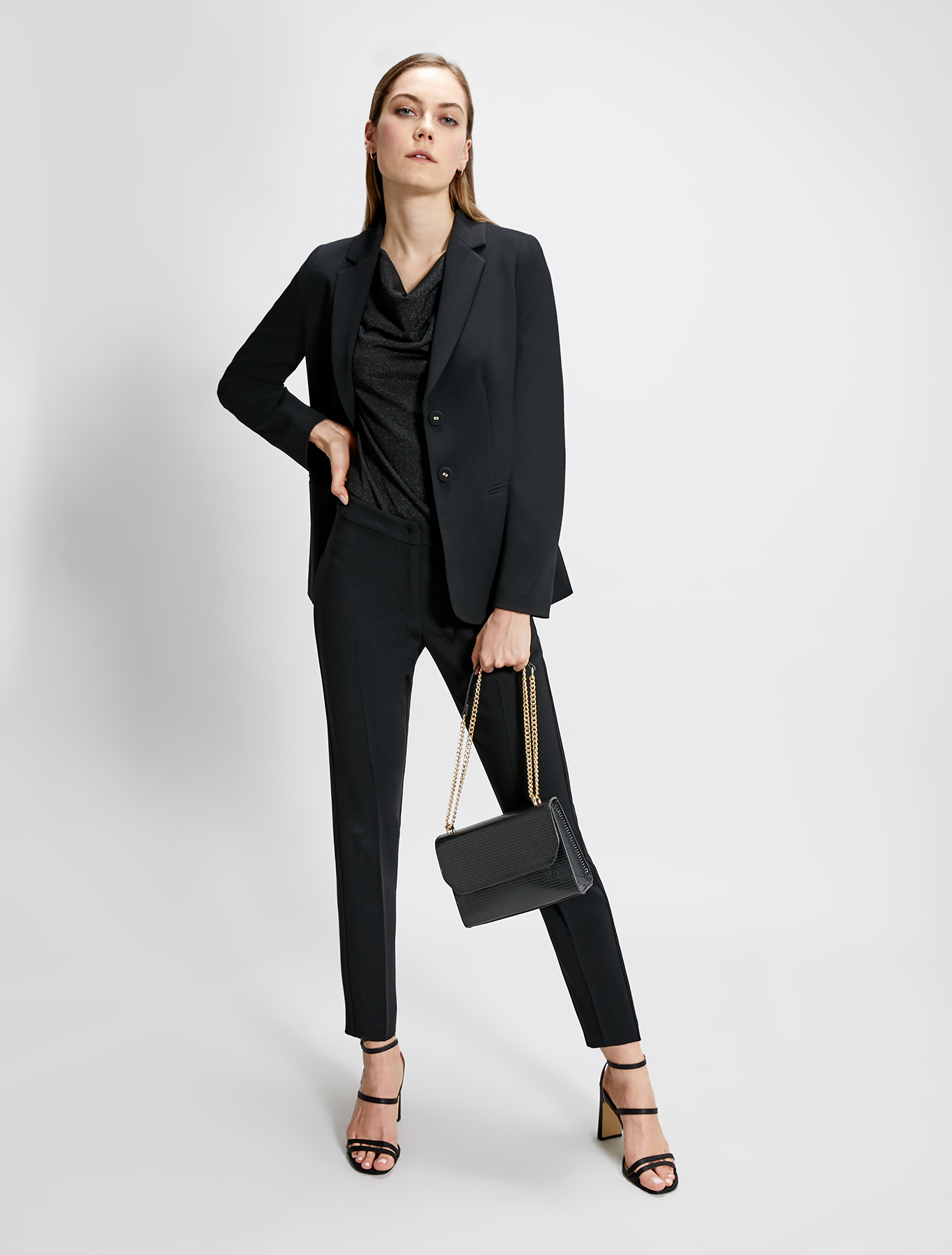 Slim-fit trousers in flowing fabric, black - Pennyblack Slim-fit trousers in flowing fabric - black - pennyblack