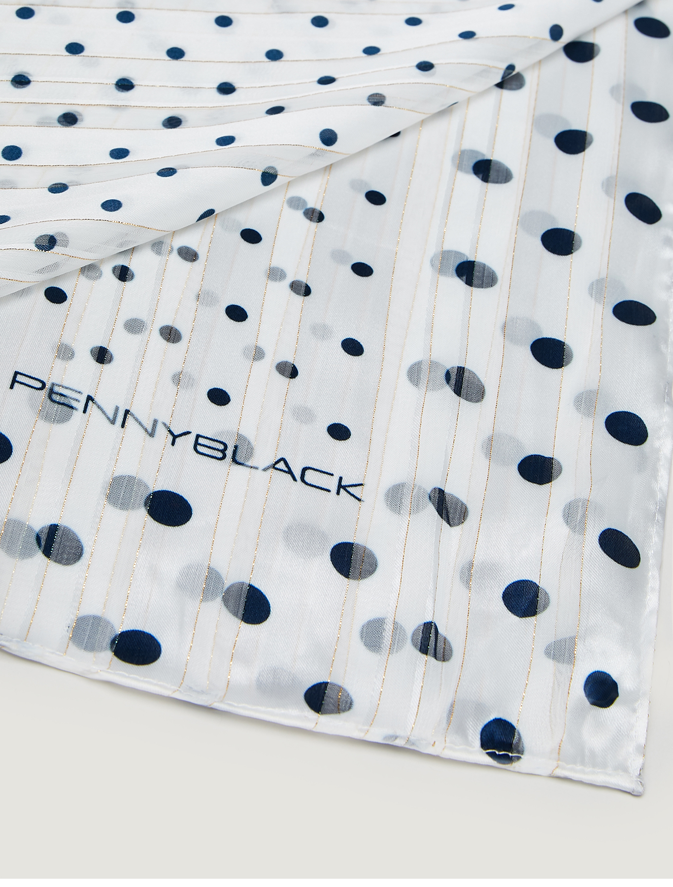 Jacquard stole with lamé, ivory - Pennyblack Jacquard stole with lamé - ivory - pennyblack
