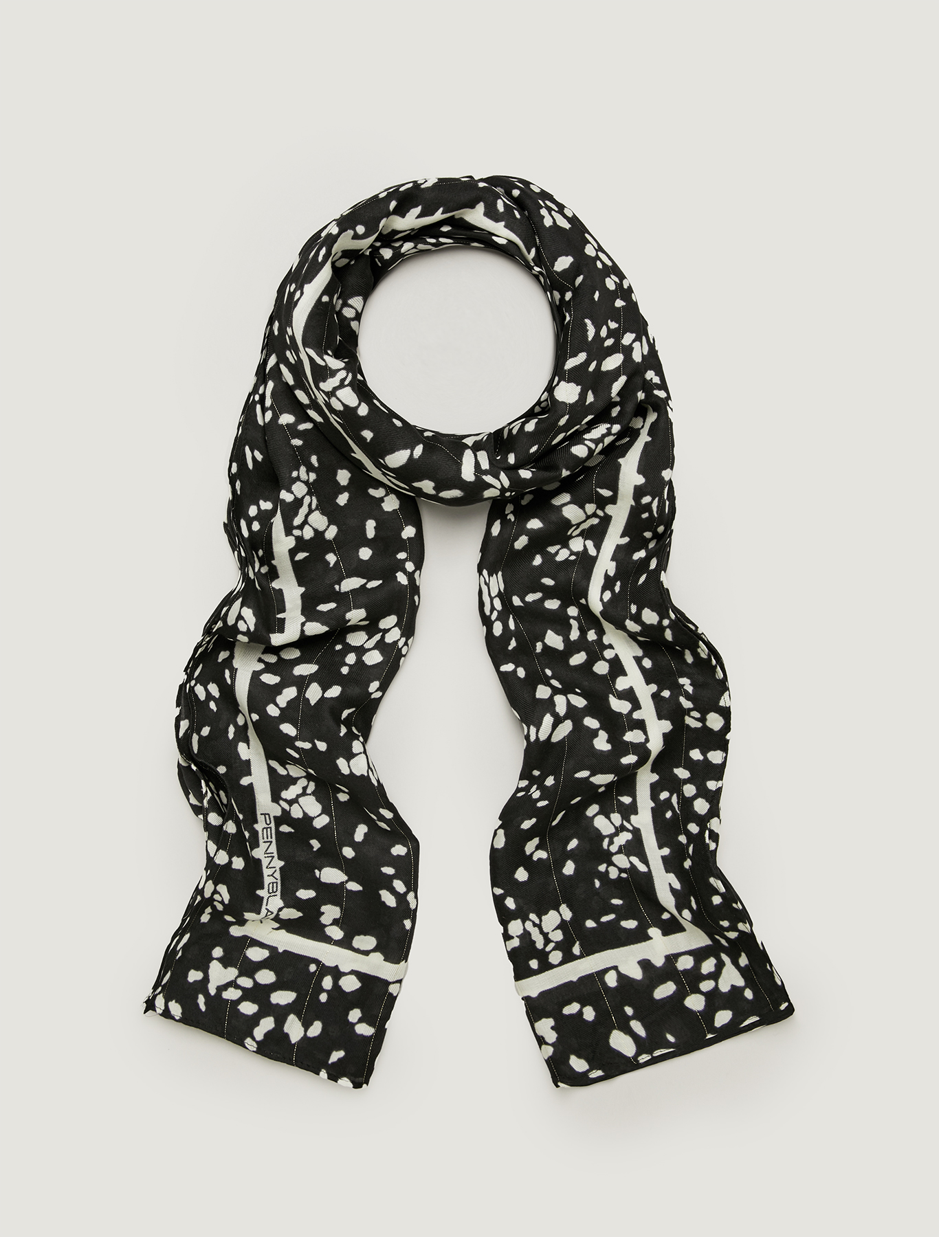 Patterned twill stole with lamé, white - Pennyblack Patterned twill stole with lamé - white - pennyblack