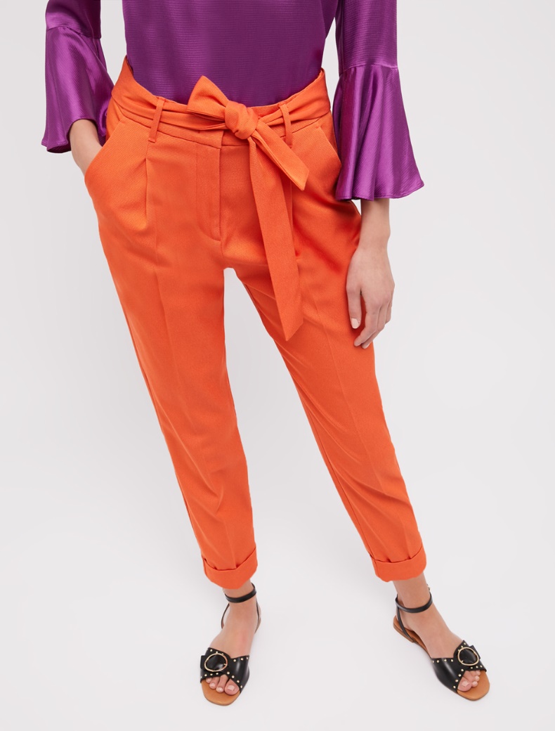 Pantaloni carrot fit in faille, arancio - Pennyblack