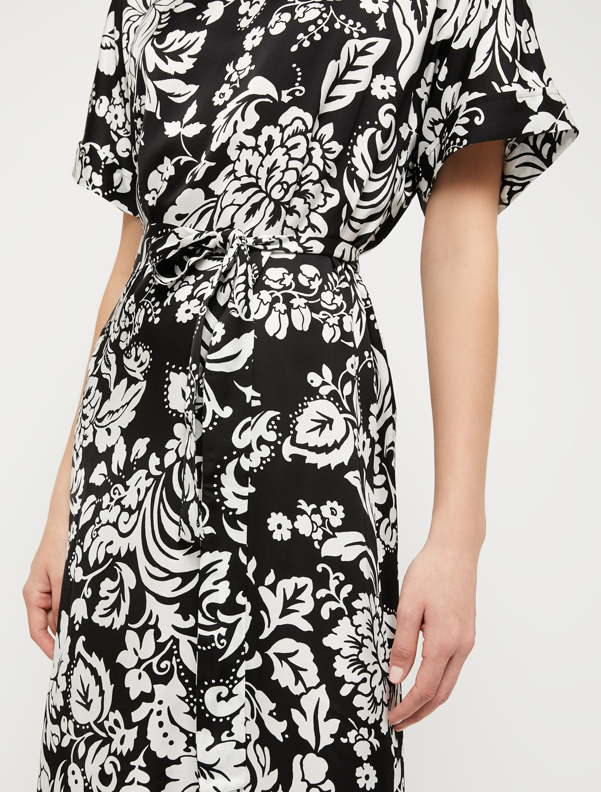 Floral satin dress, black pattern - Pennyblack Floral satin dress - black pattern - pennyblack