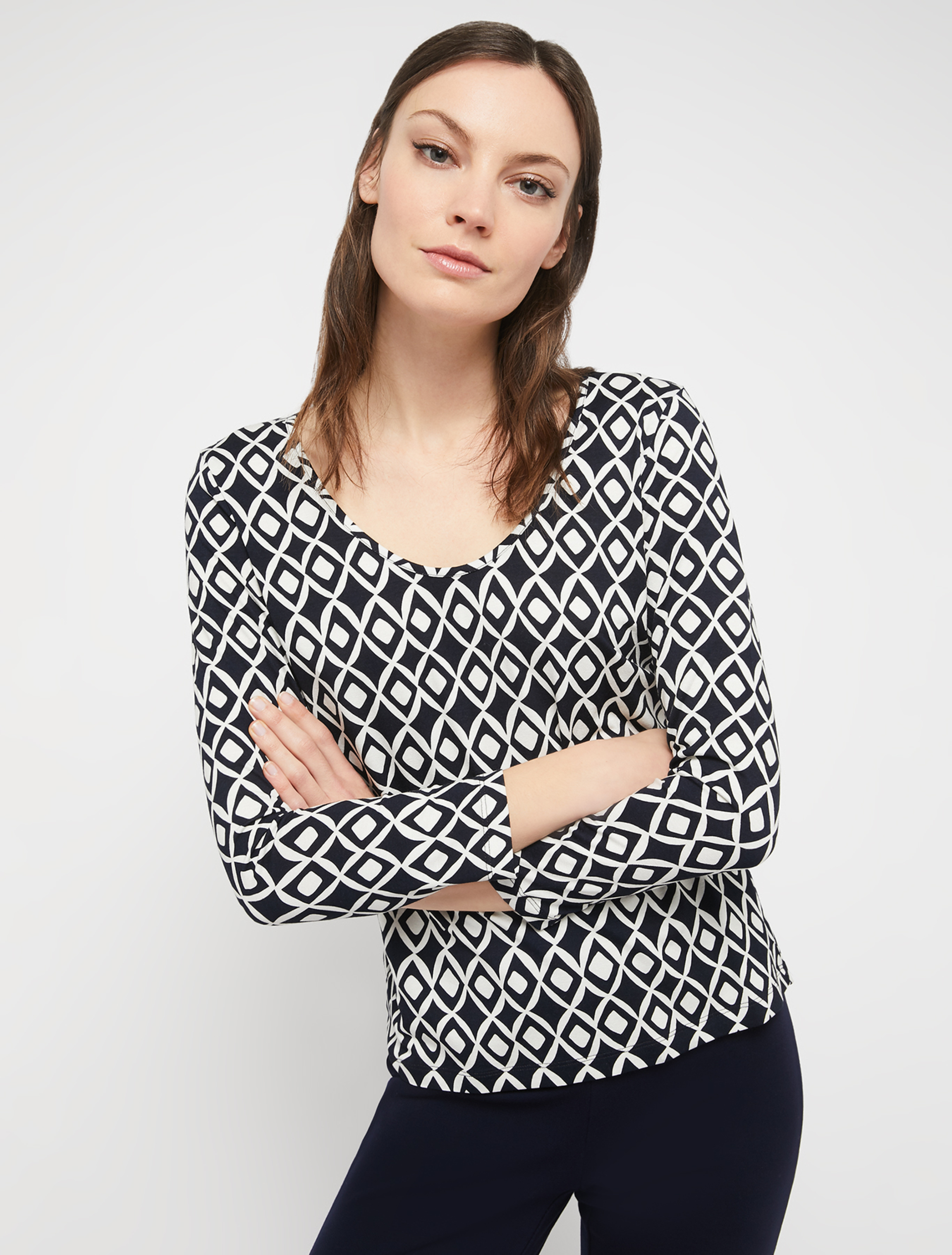 Slim-fit T-shirt in flowing jersey, navy blue pattern - Pennyblack Slim-fit T-shirt in flowing jersey - navy blue pattern - pennyblack