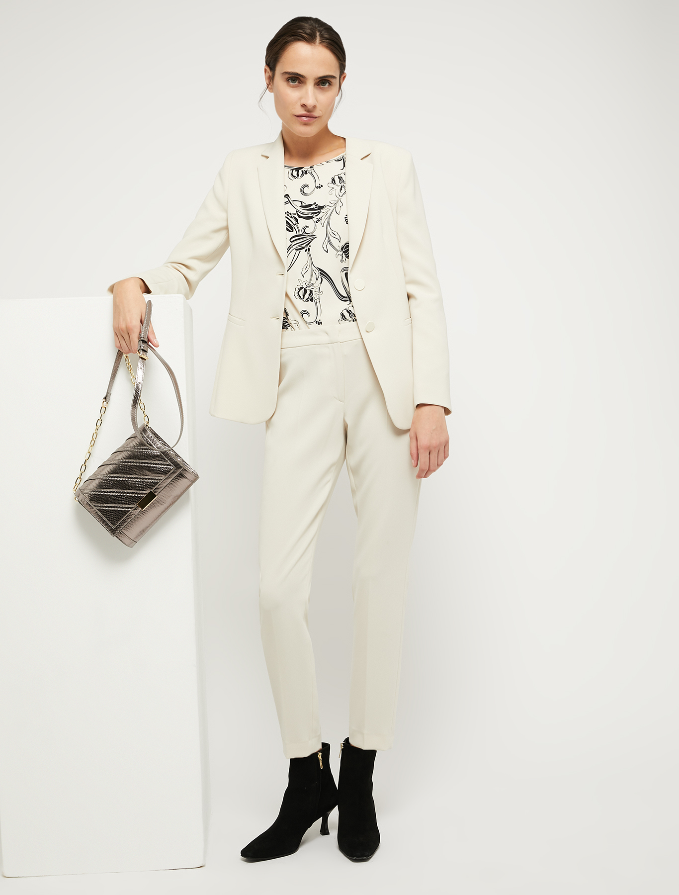 Blazer in flowing fabric, ivory | Pennyblack Blazer in flowing fabric - ivory - pennyblack