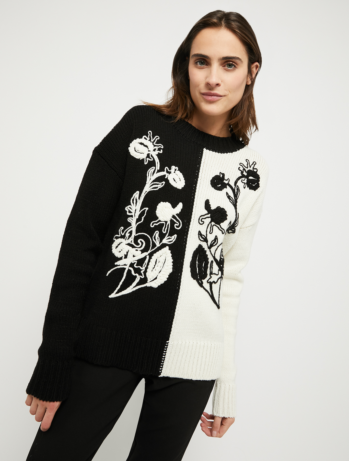 Colour-block jumper with embroidery, black | Pennyblack Colour-block jumper with embroidery - black - pennyblack
