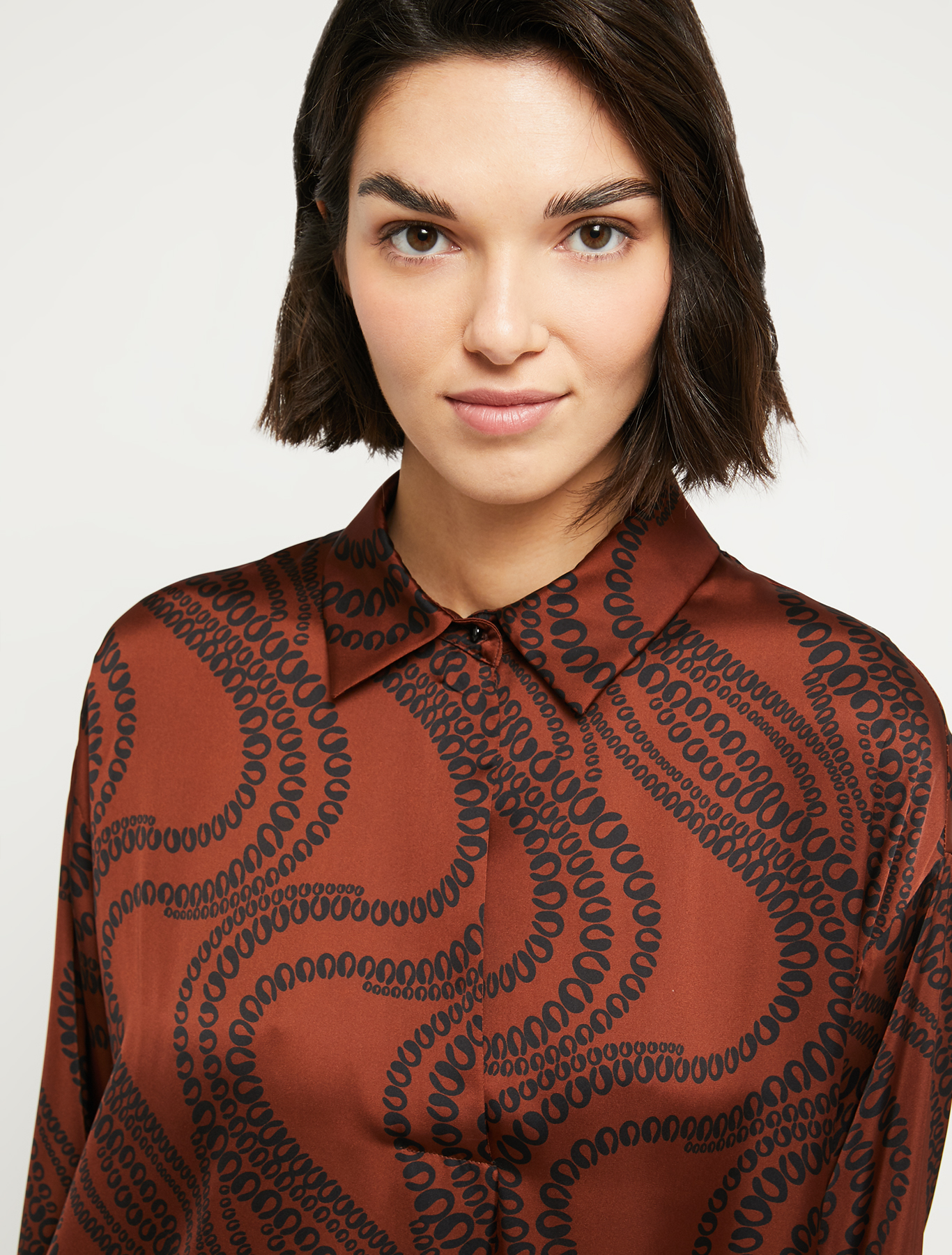 Patterned satin blouse, hazelnut pattern | Pennyblack Patterned satin blouse - hazelnut pattern - pennyblack
