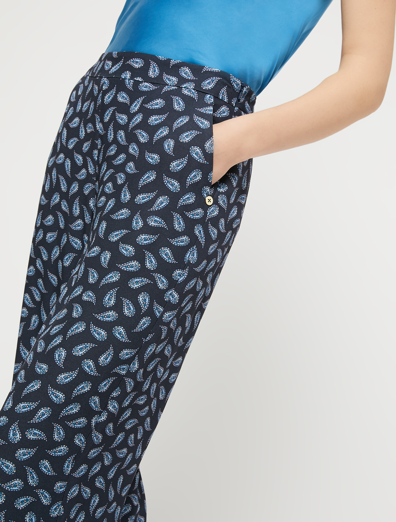 Envers satin wide-leg trousers, navy blue pattern | Pennyblack Envers satin wide-leg trousers - navy blue pattern - pennyblack