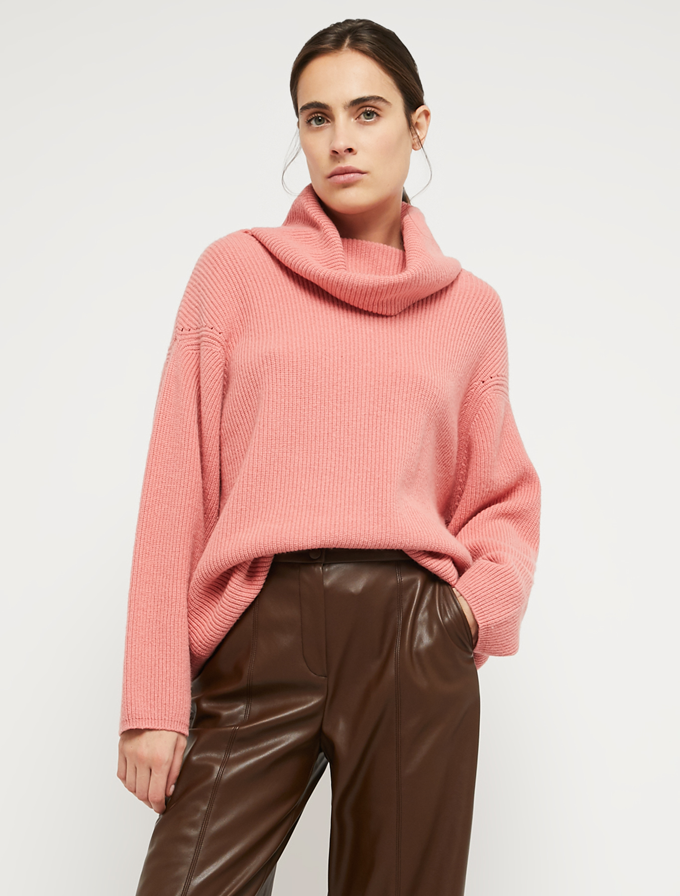 Pullover with a ring collar, beige | Pennyblack Pullover with a ring collar - beige - pennyblack