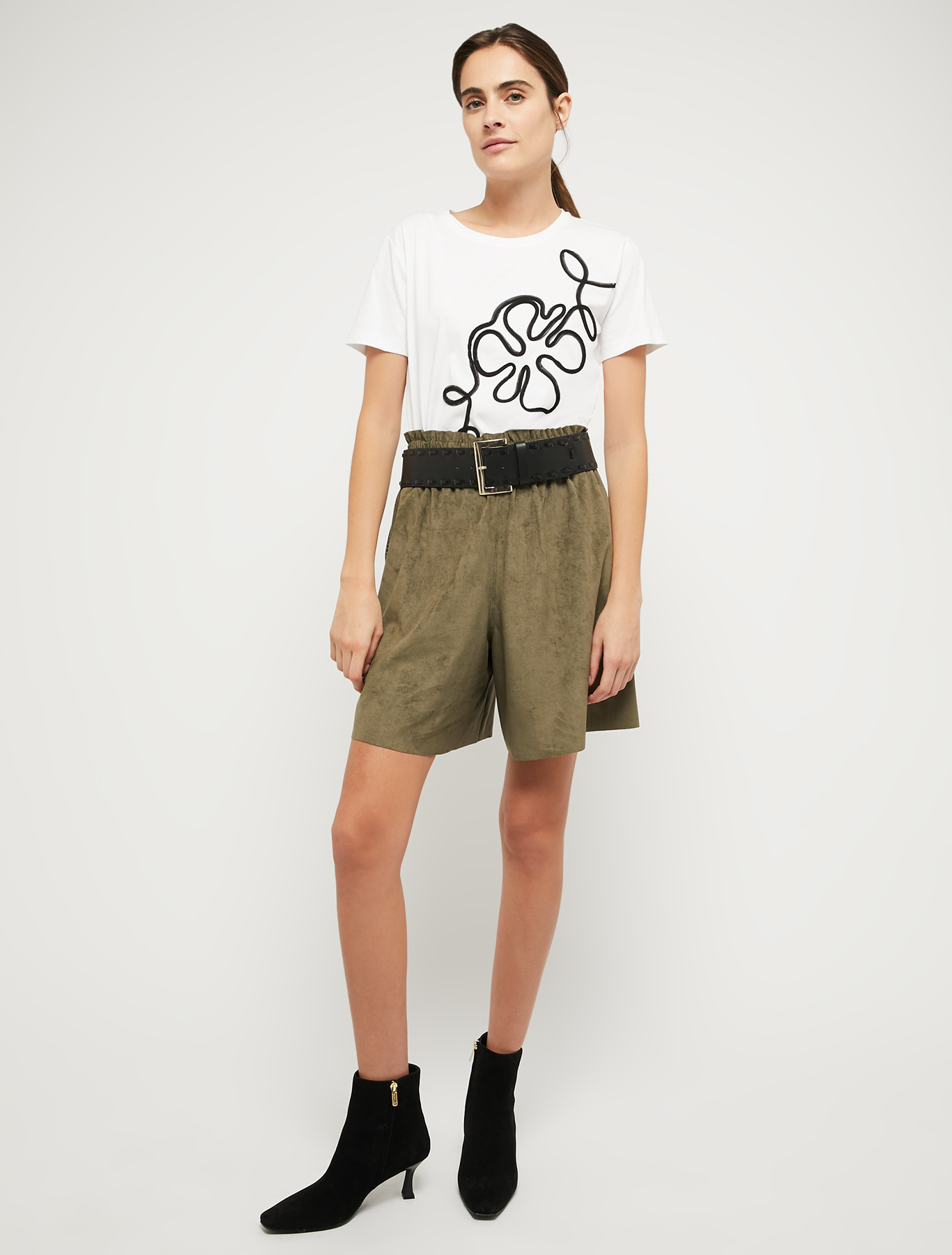 T-shirt with embroidered motif, white - Pennyblack T-shirt with embroidered motif - white - pennyblack