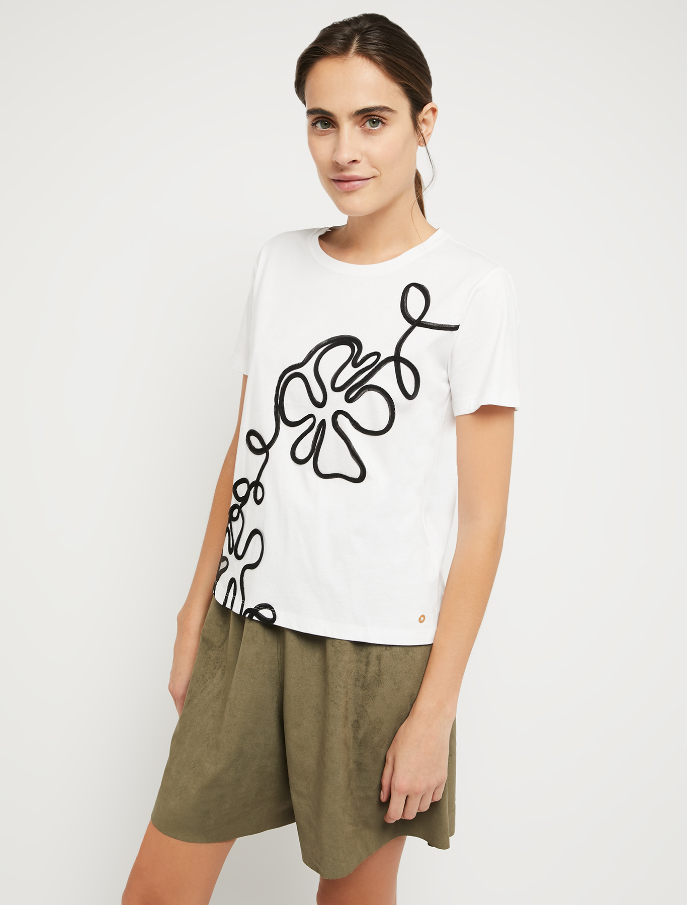 T-shirt with embroidered motif, white - Pennyblack T-shirt with embroidered motif - white - pennyblack