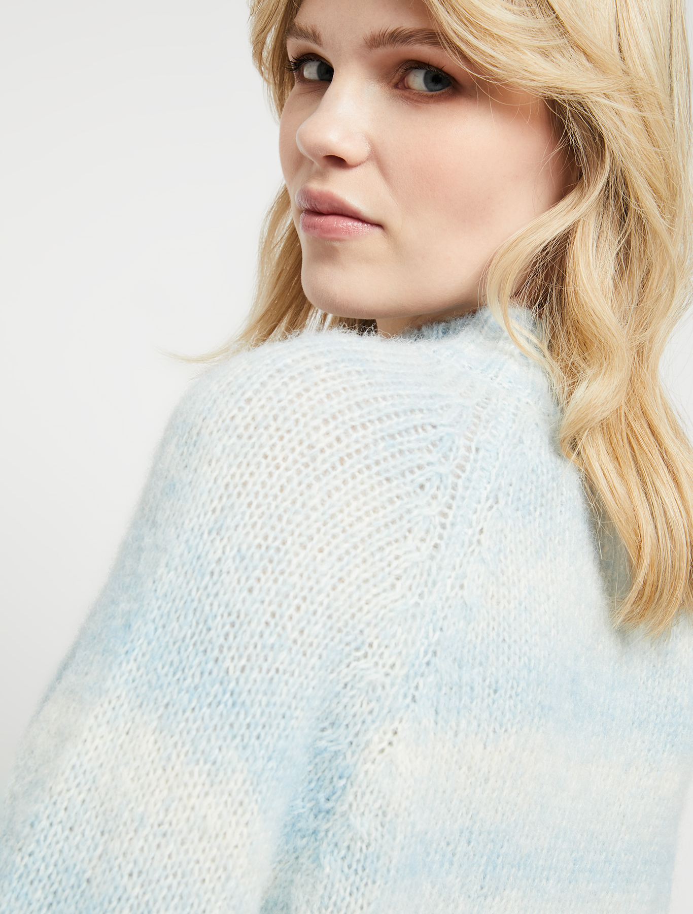 Gradient jumper in alpaca and cotton, light blue | Pennyblack Gradient jumper in alpaca and cotton - light blue - pennyblack