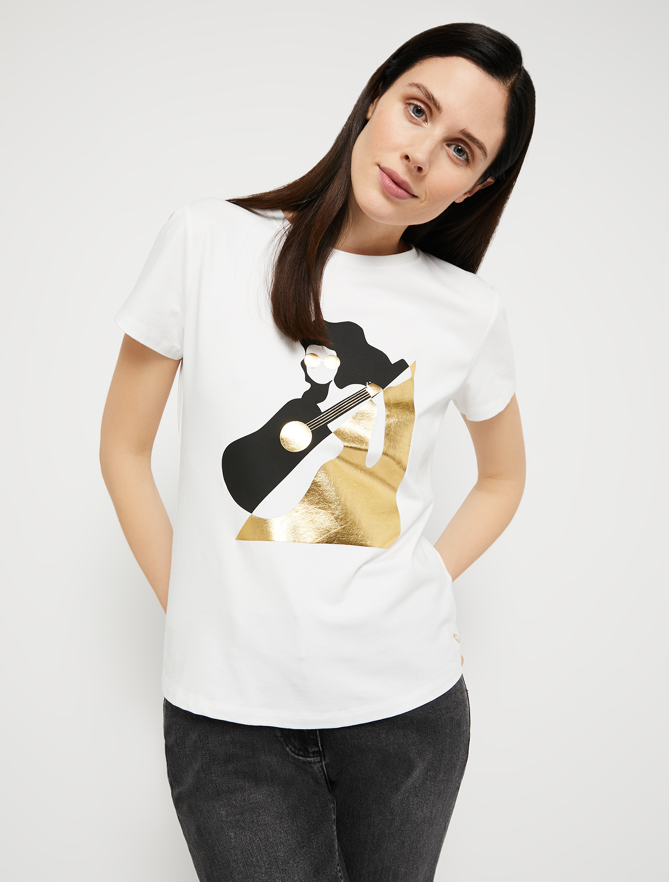 Slim-fit T-shirt with print, ivory | Pennyblack Slim-fit T-shirt with print - ivory - pennyblack