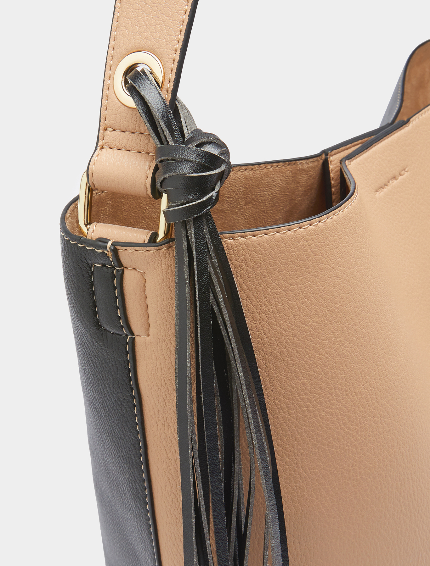 Hobo bag with fringes, black | Pennyblack Hobo bag with fringes - black - pennyblack