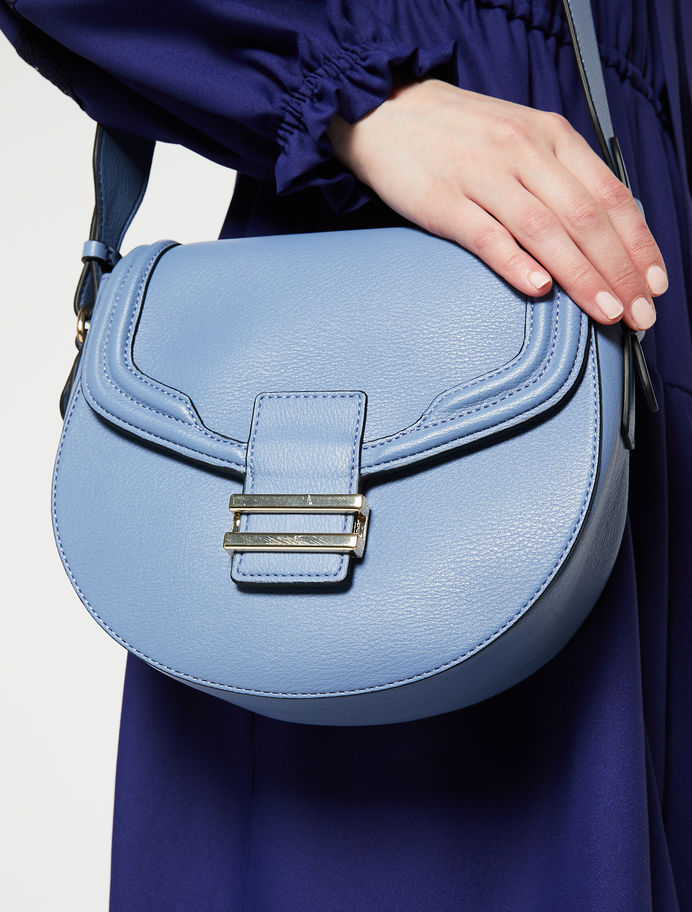 Saddle bag with stitching, light blue - Pennyblack Saddle bag with stitching - light blue - pennyblack
