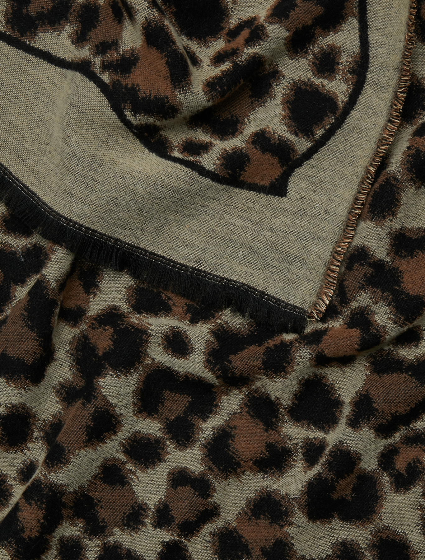Jacquard patterned stole, camel | Pennyblack Jacquard patterned stole - camel - pennyblack