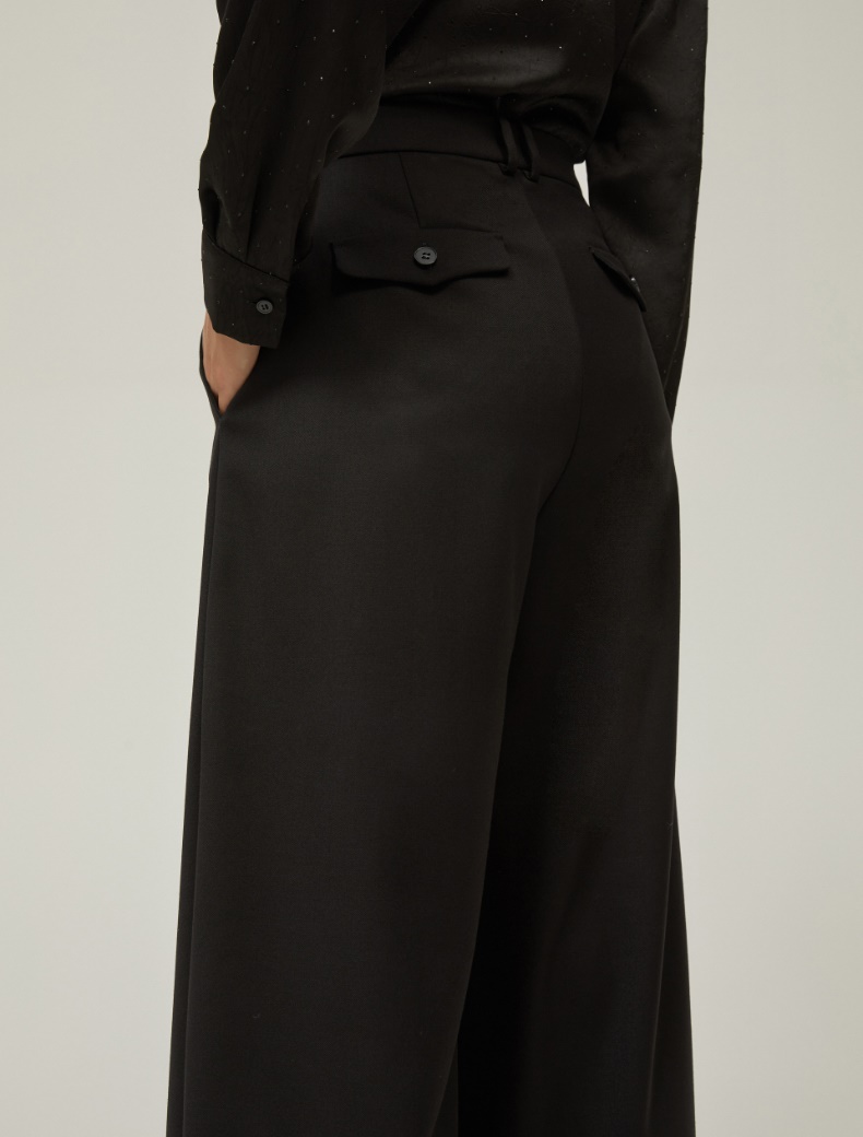 Wide, fluid-fit trousers - BLACK - pennyblack