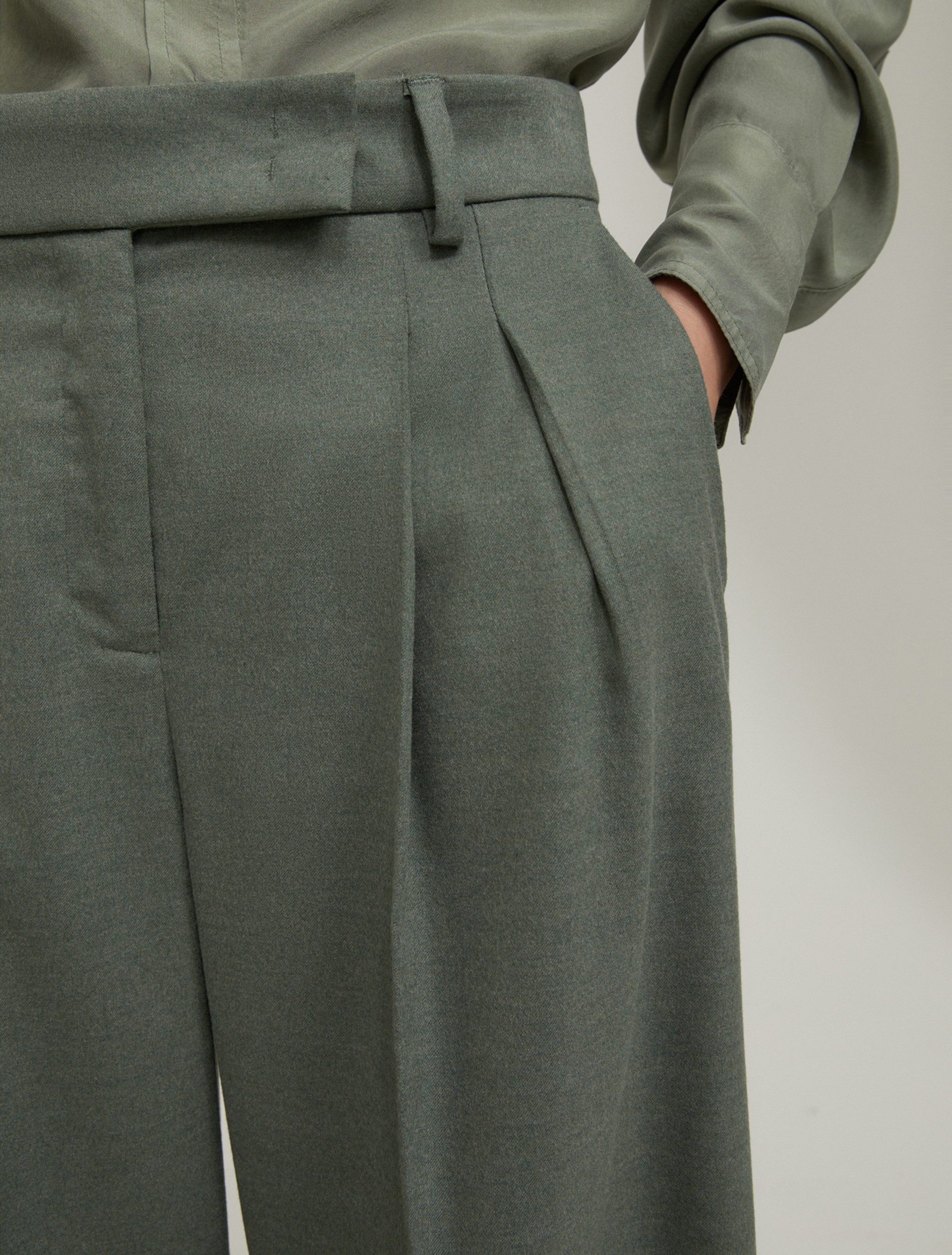 Pantaloni ampi in blend di lana - SALVIA - pennyblack