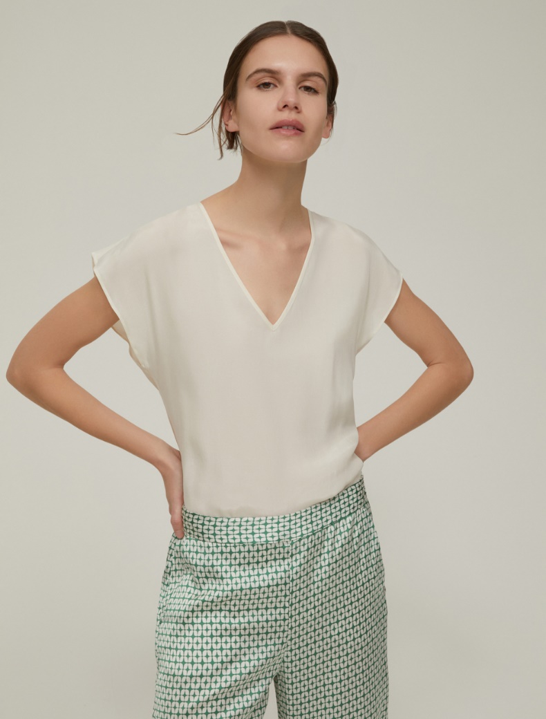 Flowing fabric blouse - IVORY - pennyblack