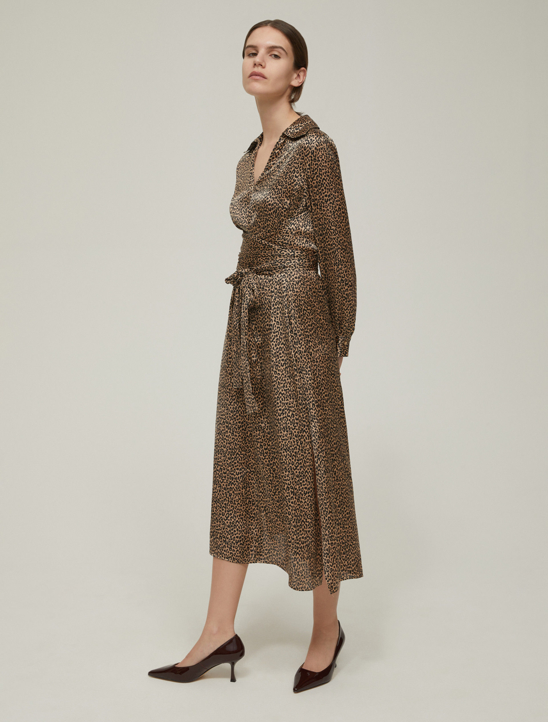Patterned satin midi dress - CAMEL - pennyblack