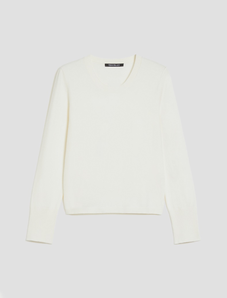 Slim-fit stretch knit sweater - WOOL WHITE - pennyblack