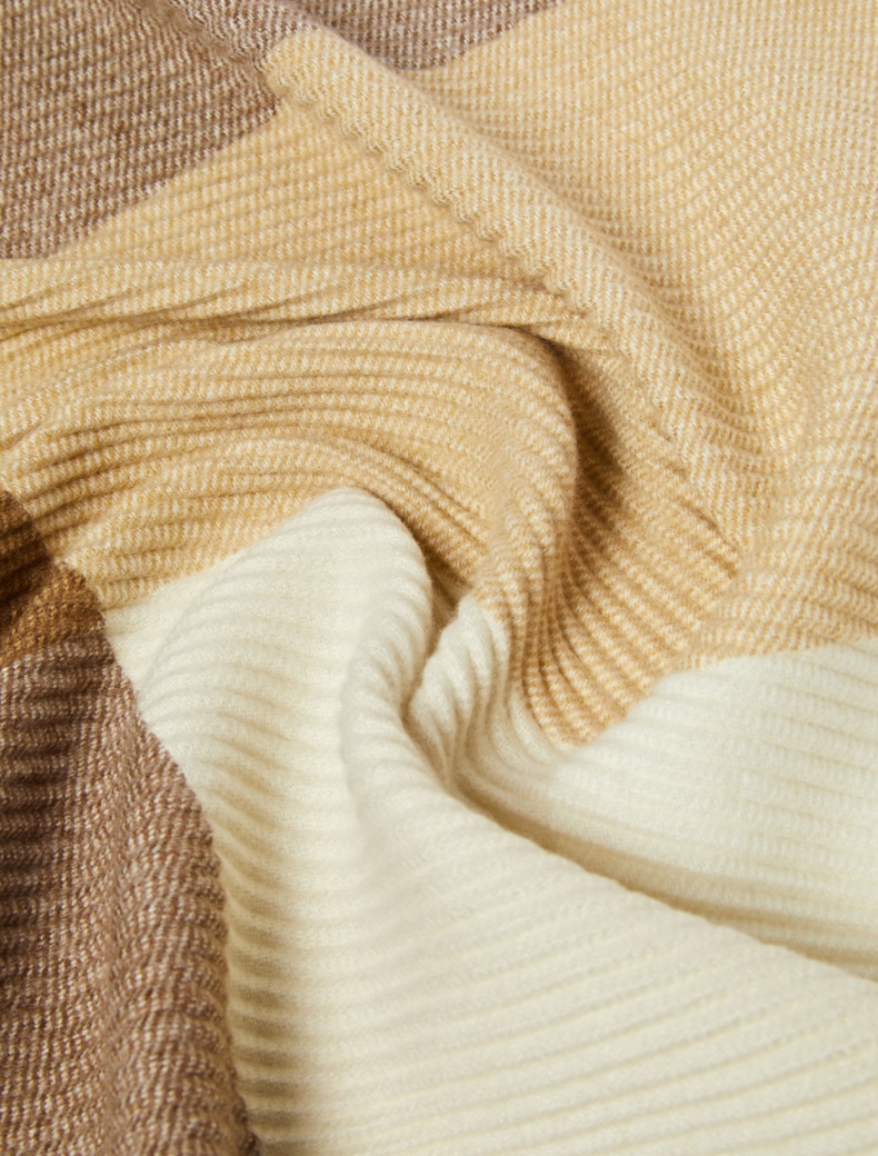 Micro plissé-pleated stole - CAMEL - pennyblack