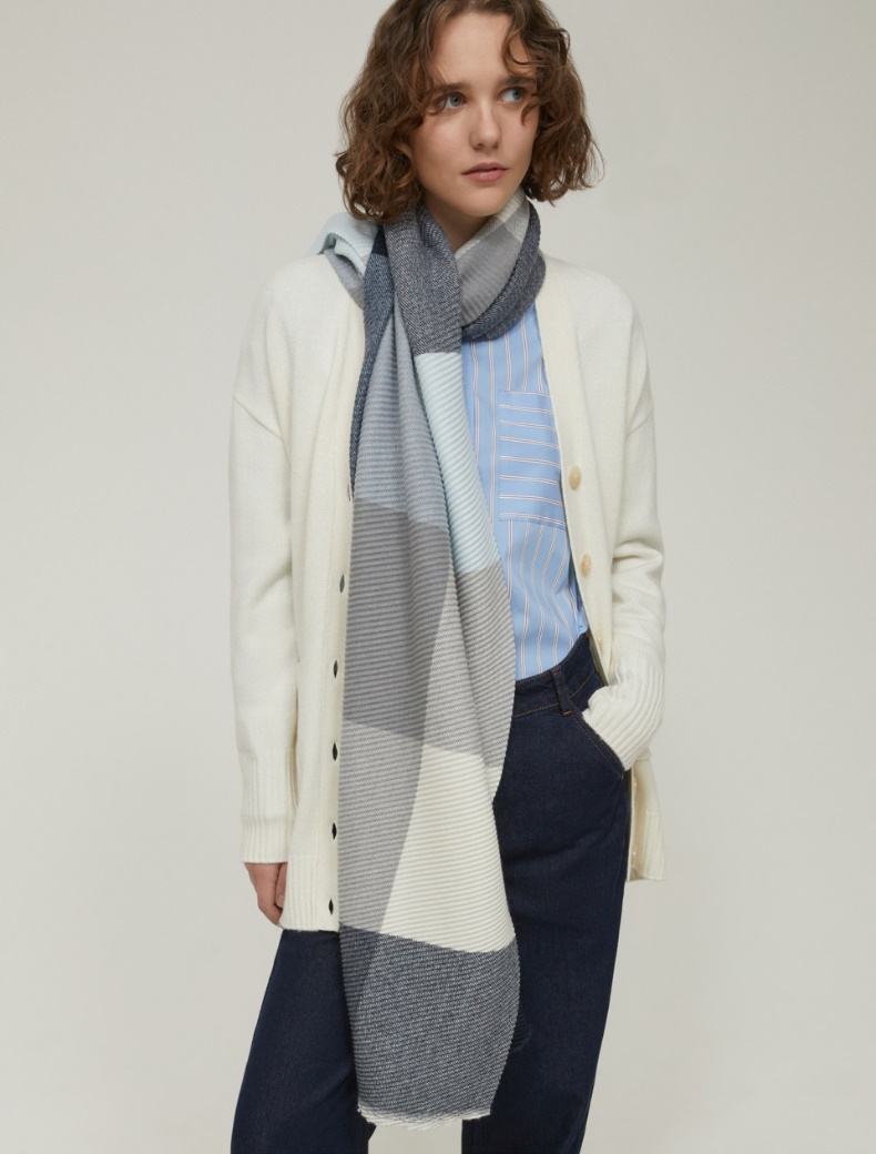 Micro plissé-pleated stole - NAVY - pennyblack