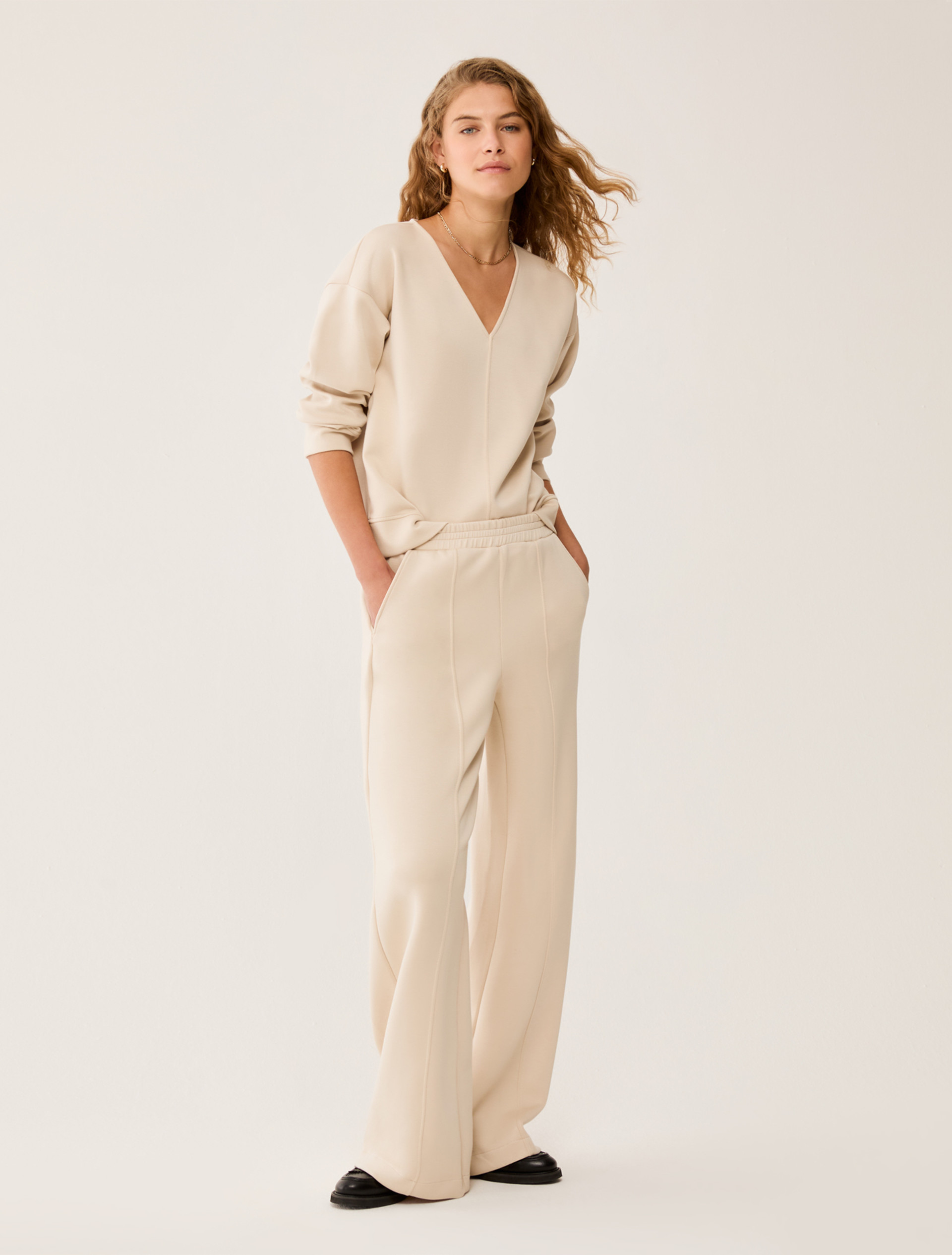 Wide-fit fleece joggers - VANILLA - pennyblack