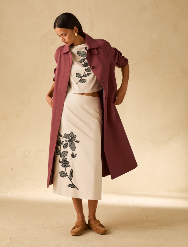 Pencil skirt with embroidery - IVORY - pennyblack