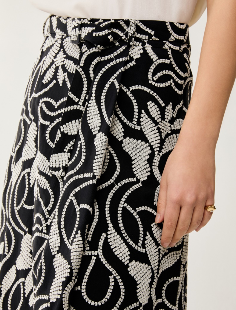 Midi skirt in embroidered muslin - BLACK - pennyblack