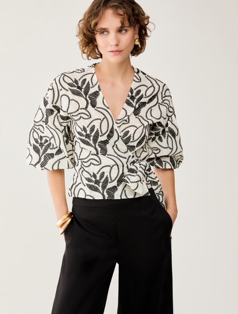 Blusa in mussola ricamata - AVORIO - pennyblack