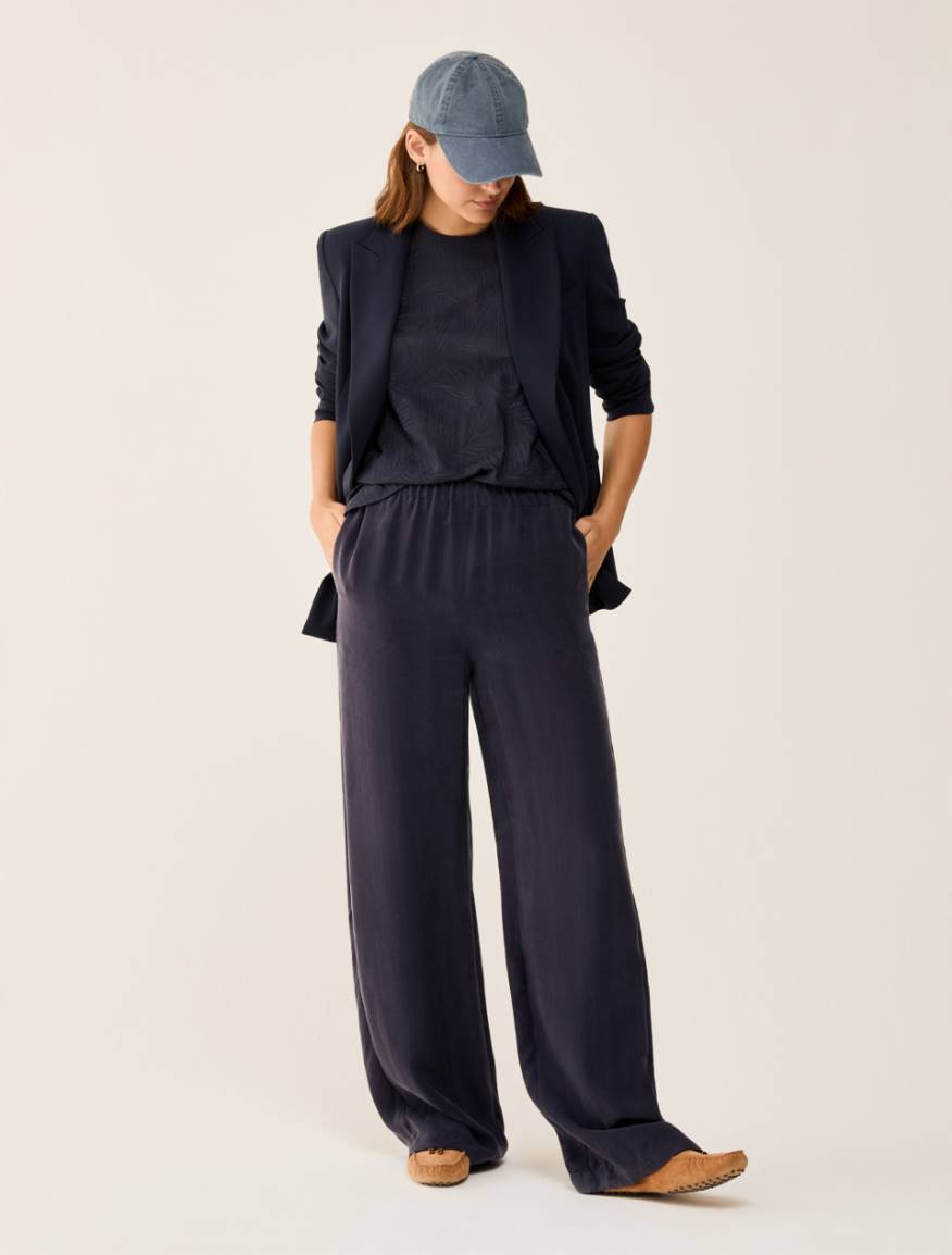 Flowing fabric wide-leg trousers - NAVY - Pennyblack