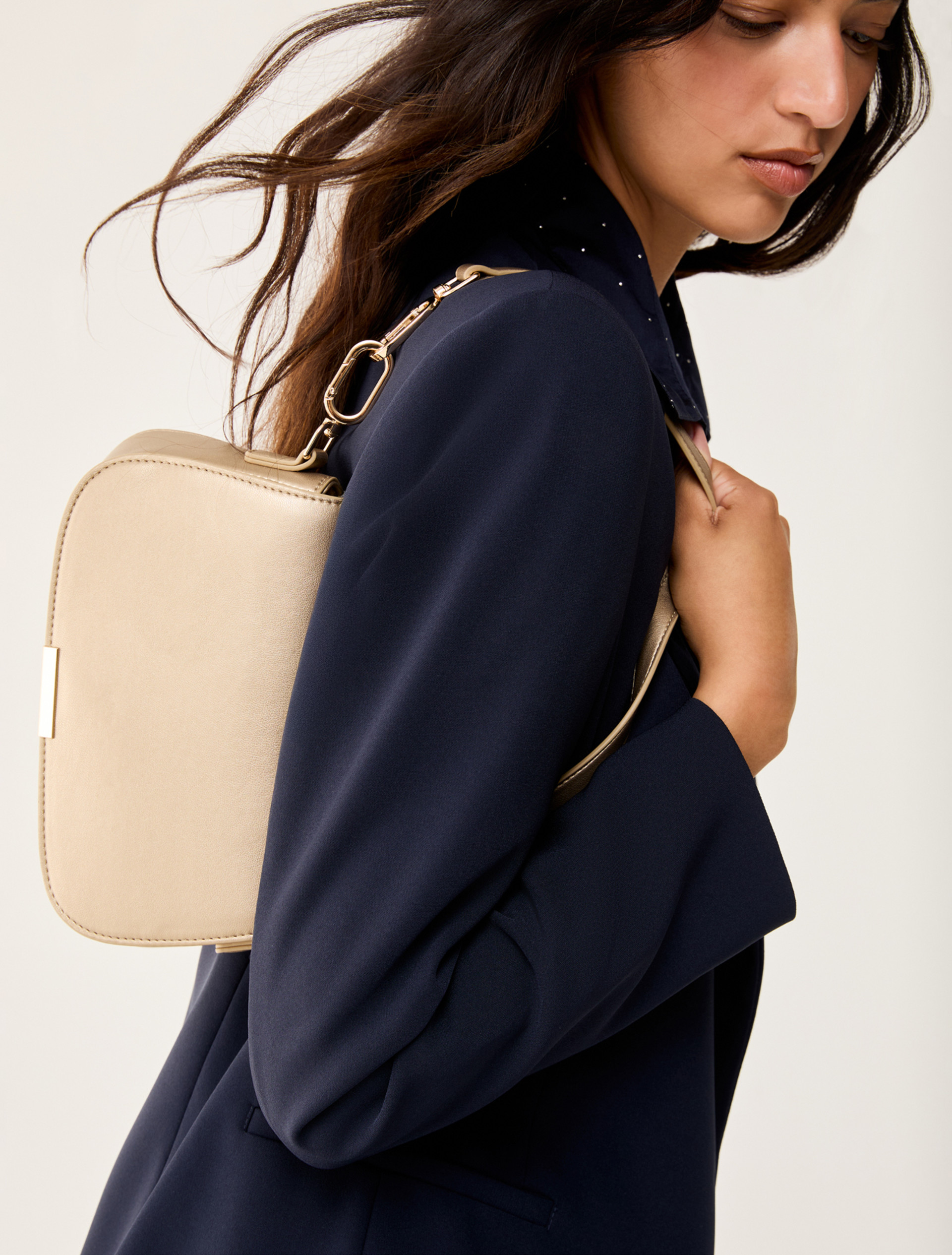 Clutch with double shoulder strap detail - GOLD - pennyblack