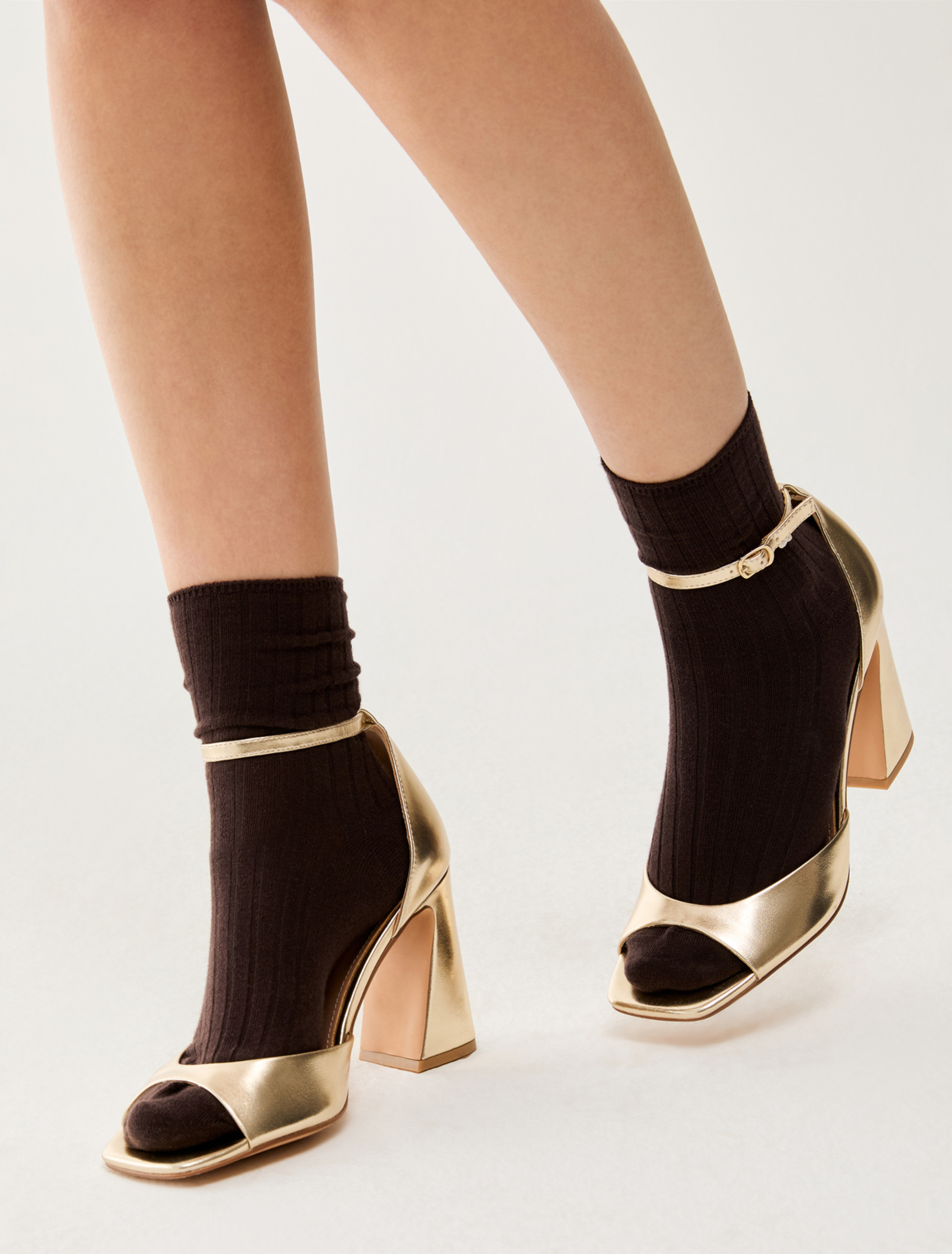 Block-heel sandals - GOLD - pennyblack