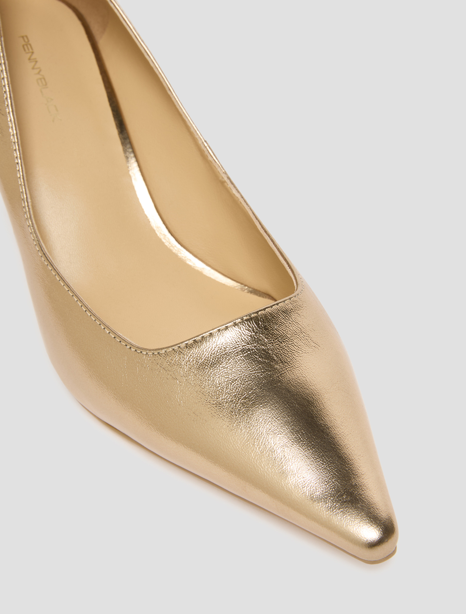Laminated leather pumps - GOLD - pennyblack