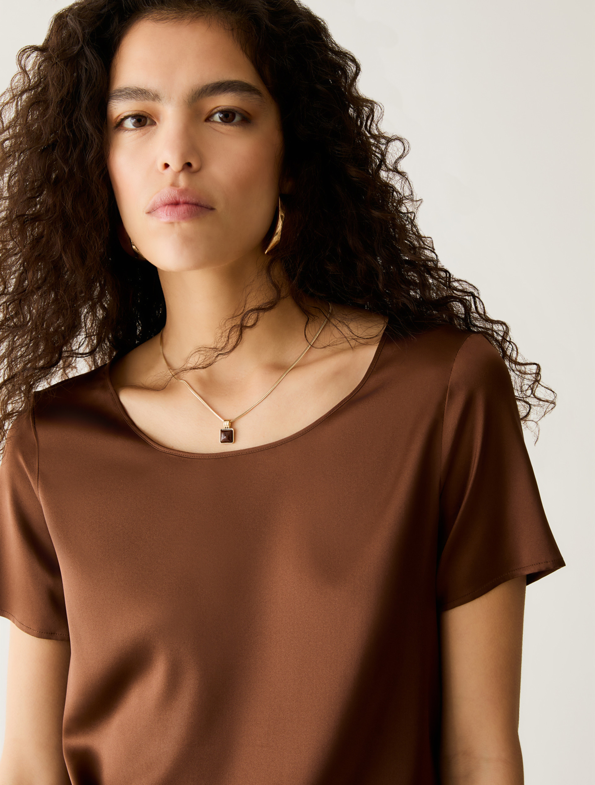 Stretch silk satin T-shirt - TOBACCO BROWN - pennyblack