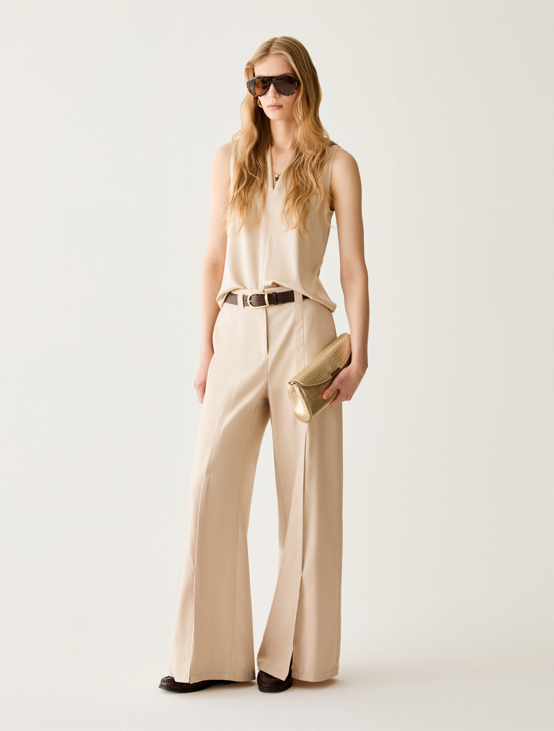 Wide-fit trousers with slits - ALMOND - pennyblack