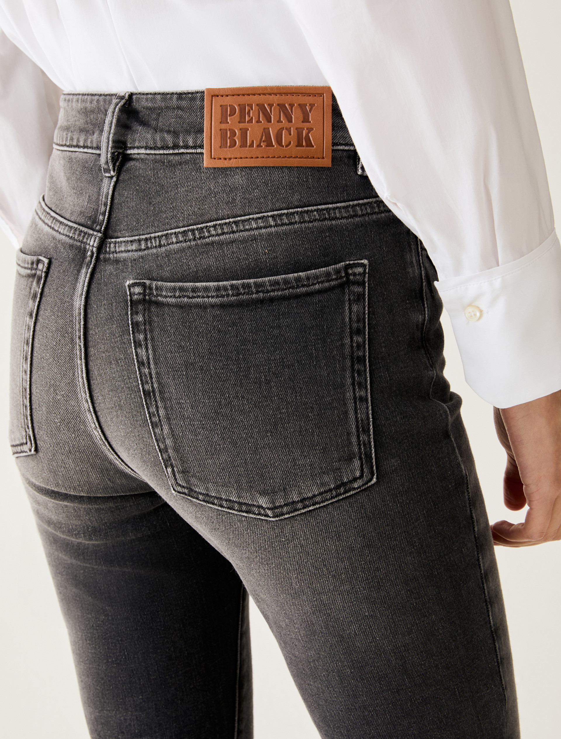 Mini-flare cut jeans - GREY - Pennyblack - 4